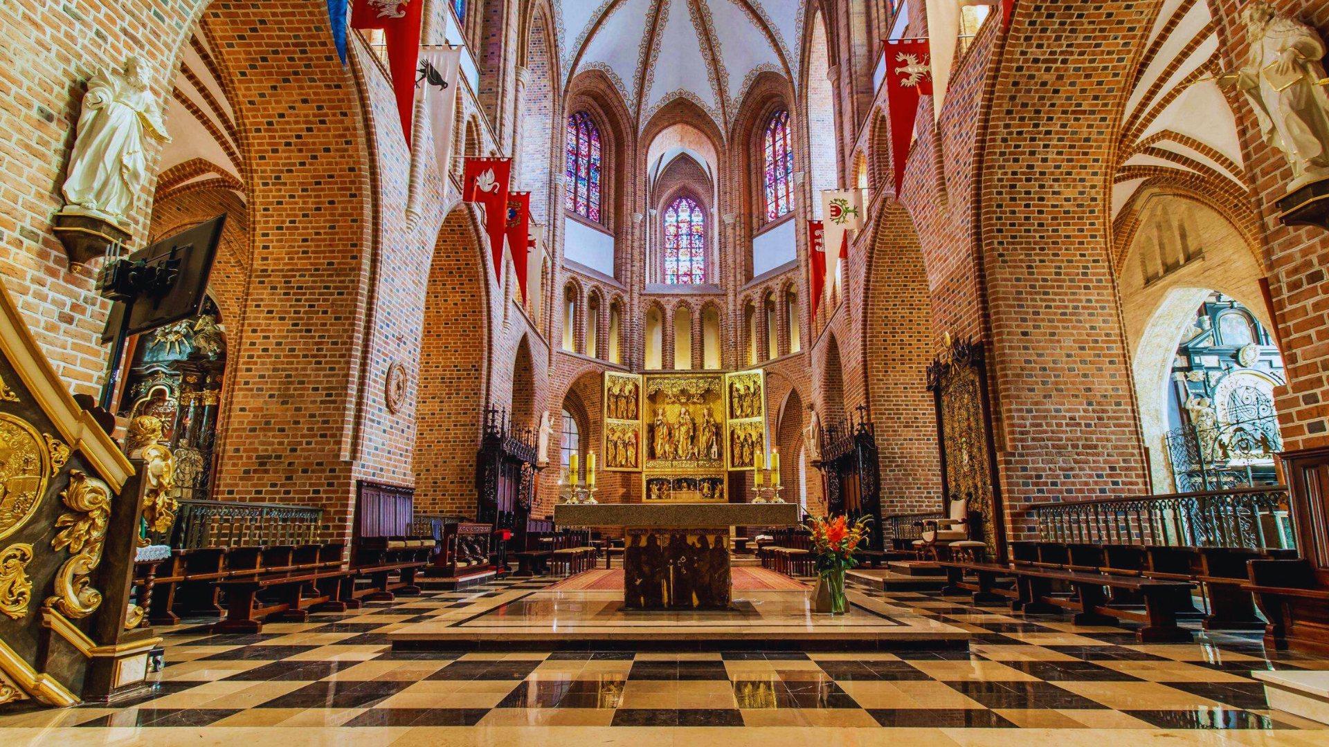 Poznań: Cathedral & Underground Crypts Private Tour