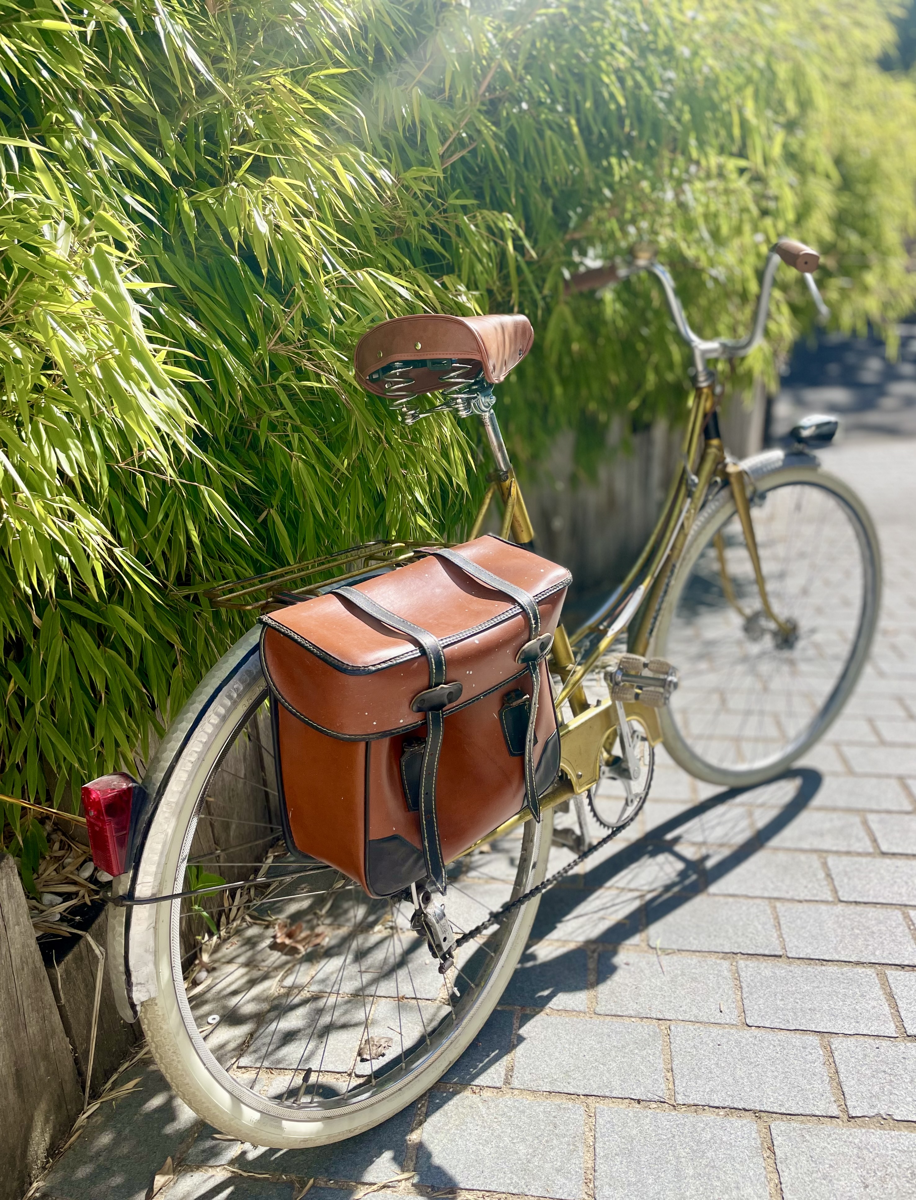 Vélo vintage jaune