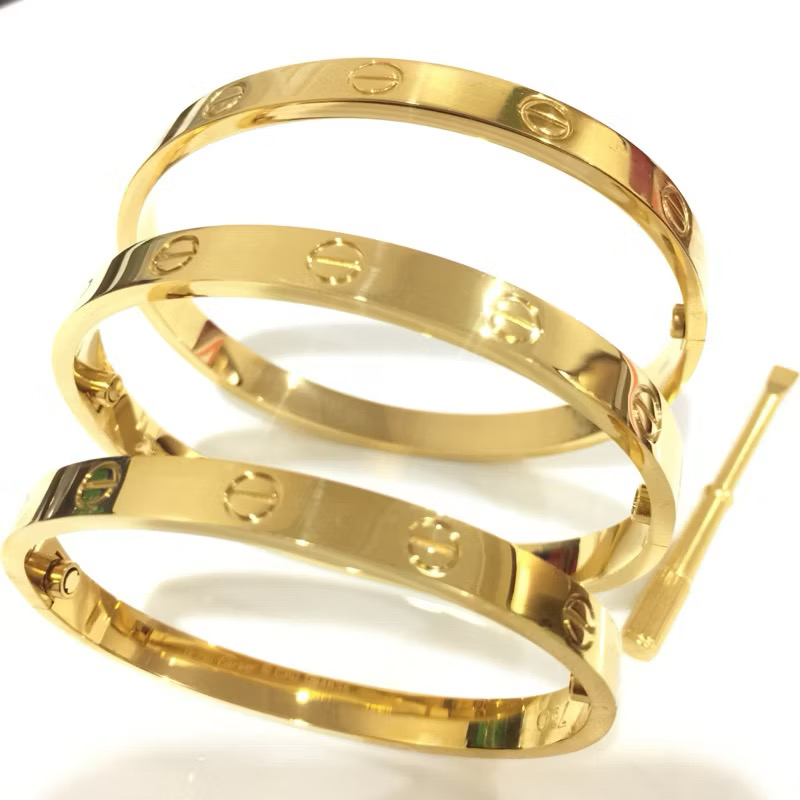 Classic Screw-type Love Bangle (Gold)