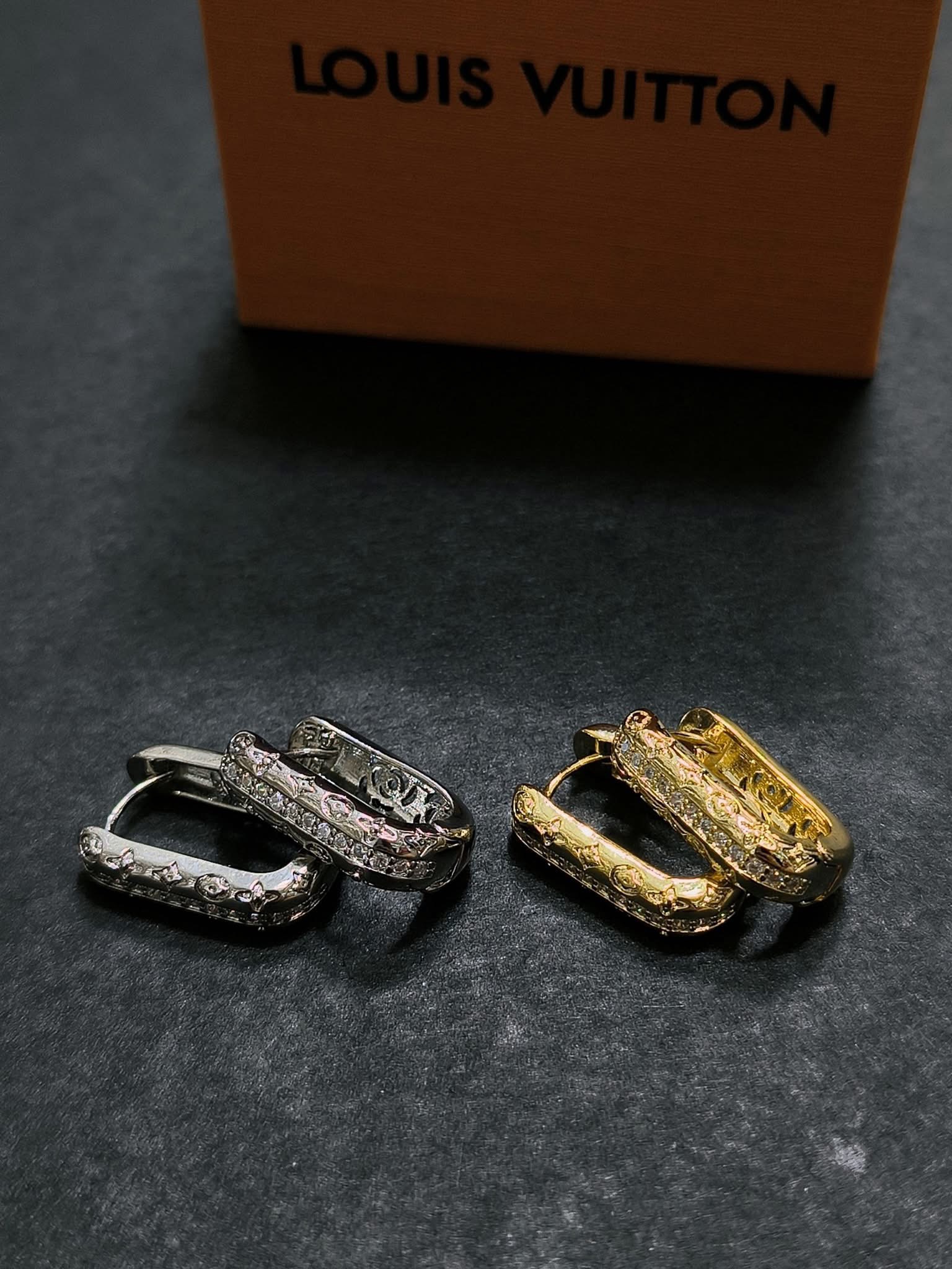 Elvira Clip Earrings