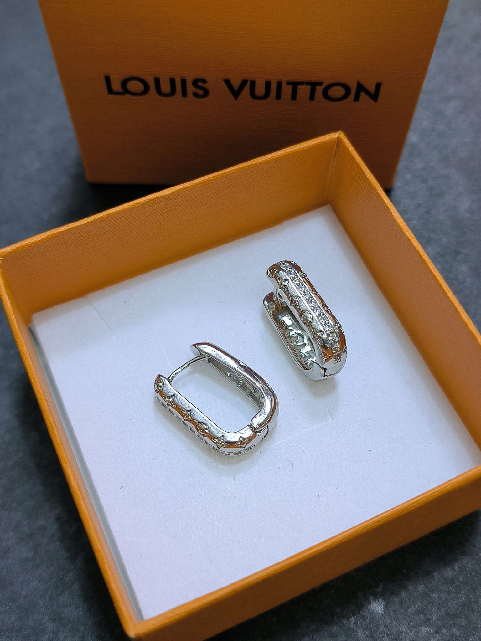 Elvira Clip Earrings