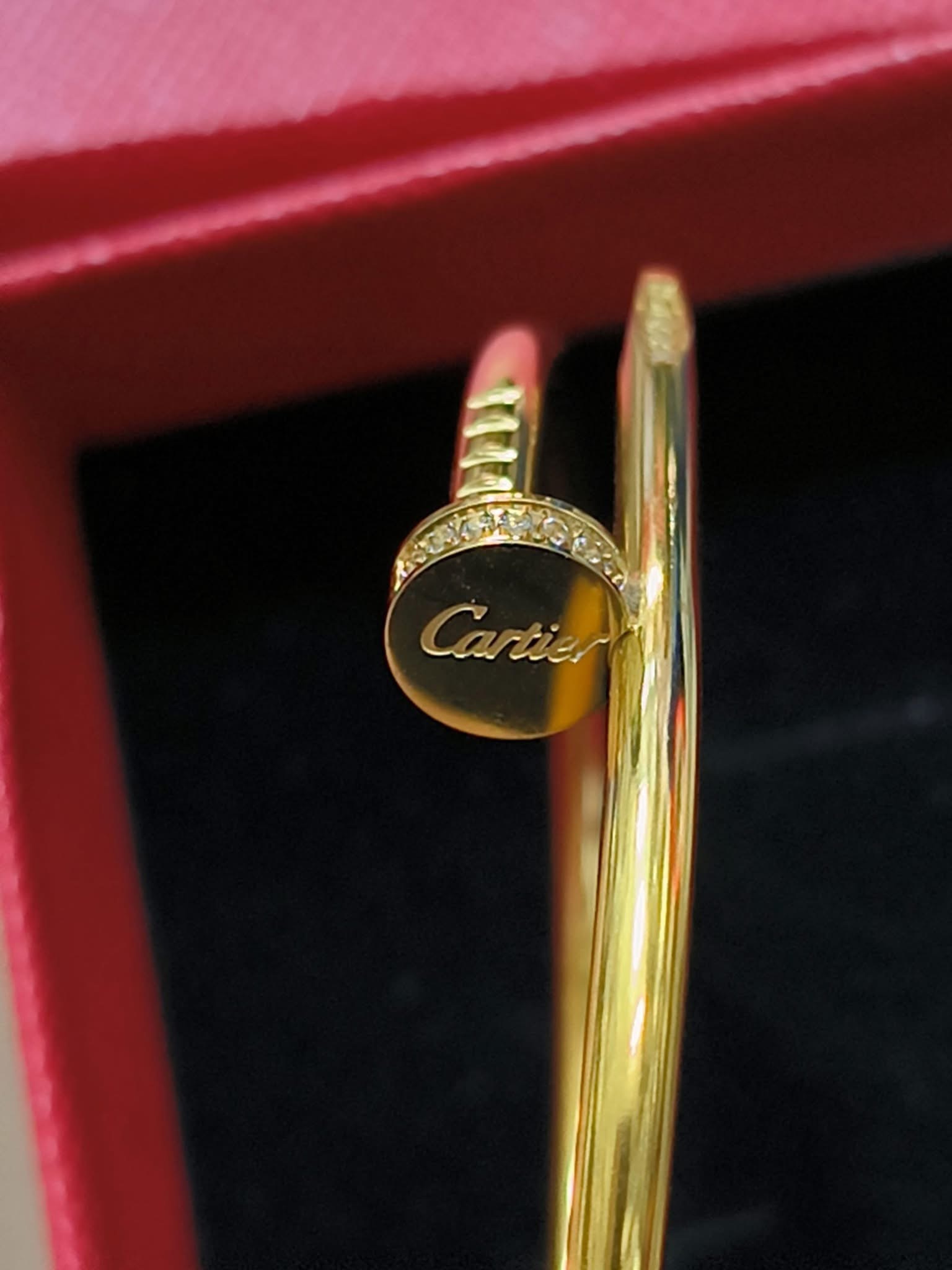 Gold Nail Bangle (18CM)