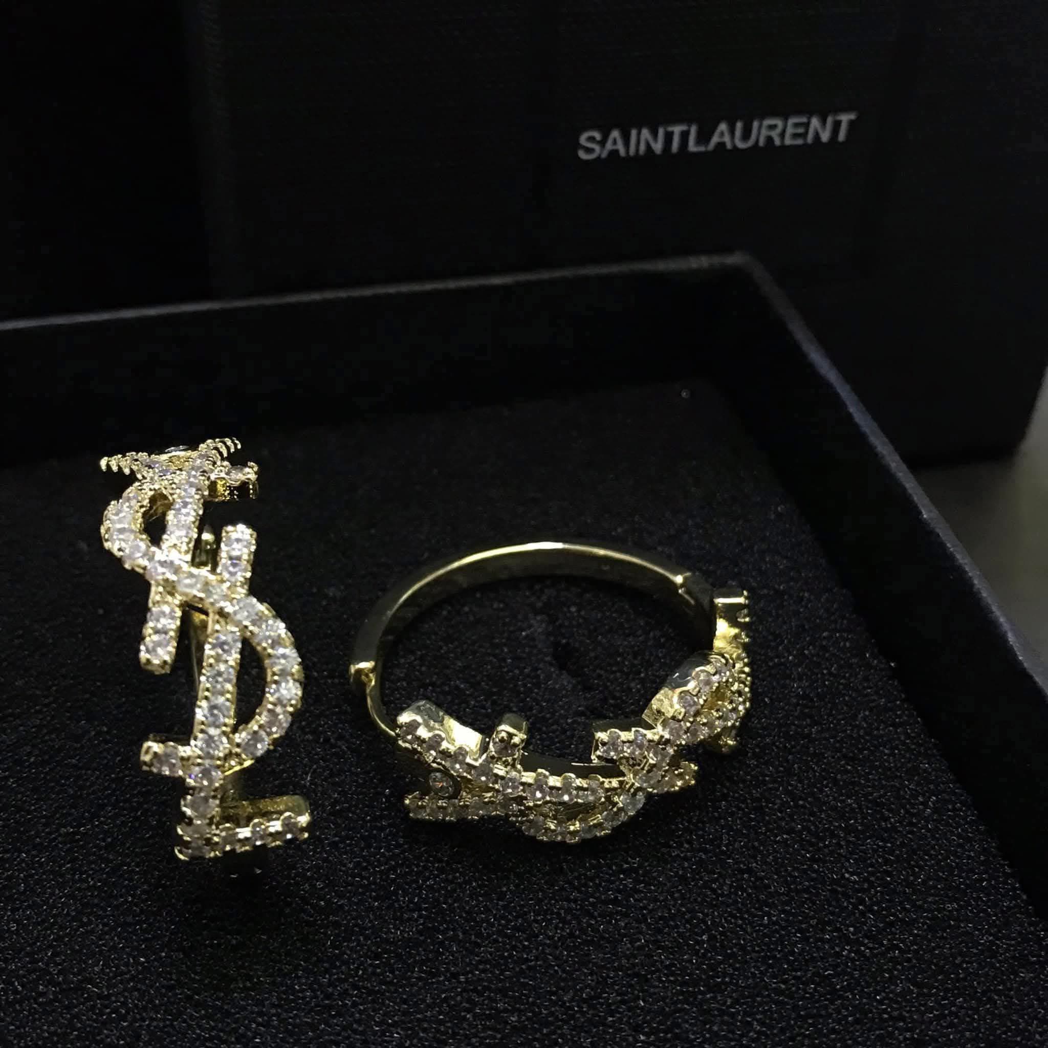 Y Hoop Earrings (40mm)