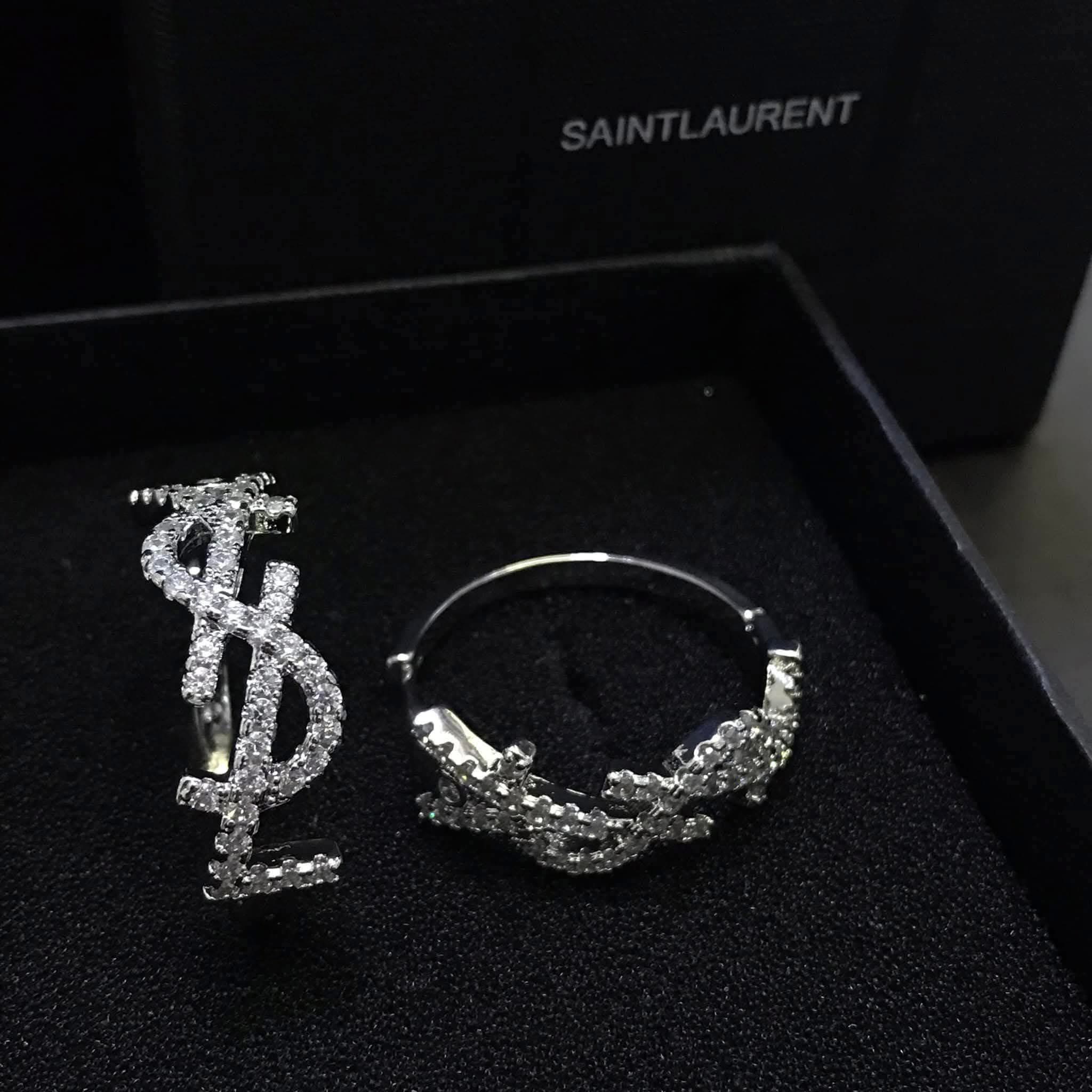 Y Hoop Earrings (40mm)