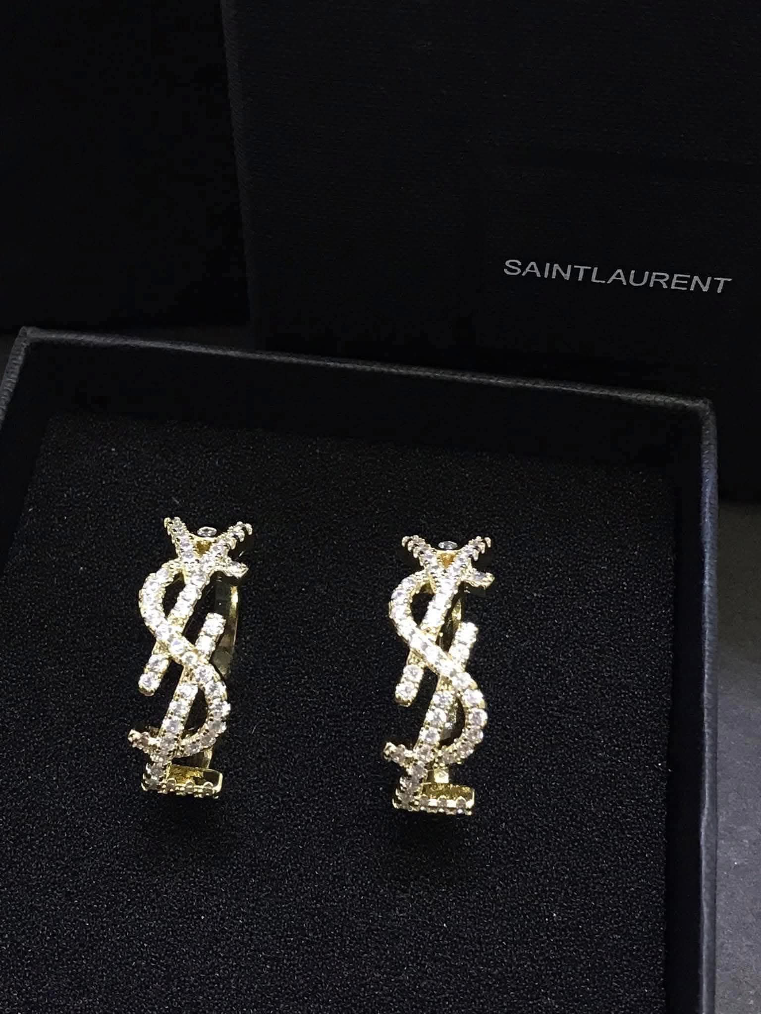 Y Hoop Earrings (40mm)