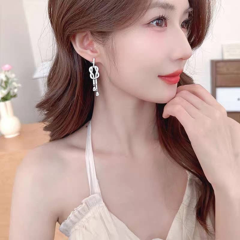 Lucianna Dangle Earrings