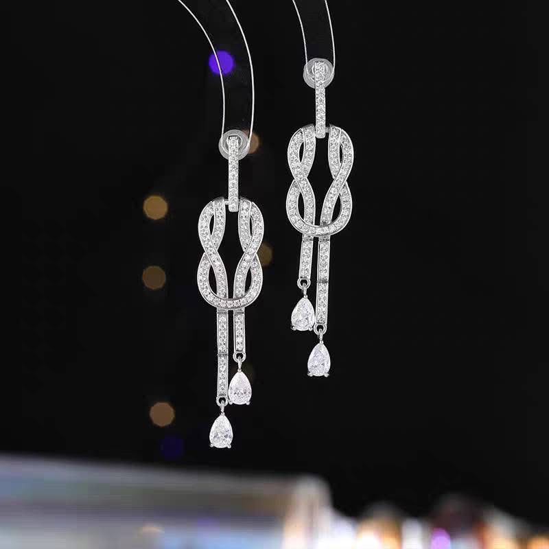 Lucianna Dangle Earrings