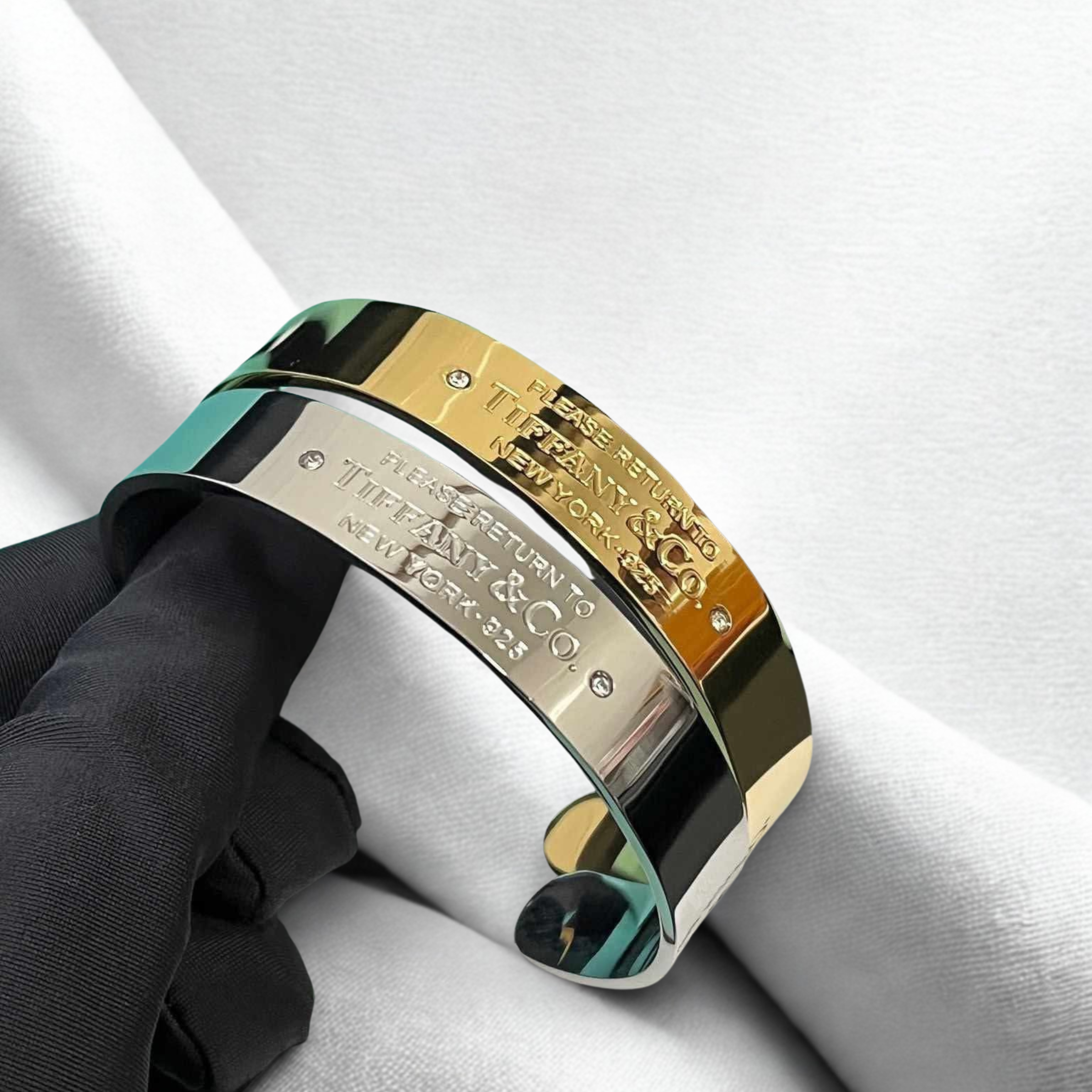 Unisex Chunky Open Bangle (19cm)