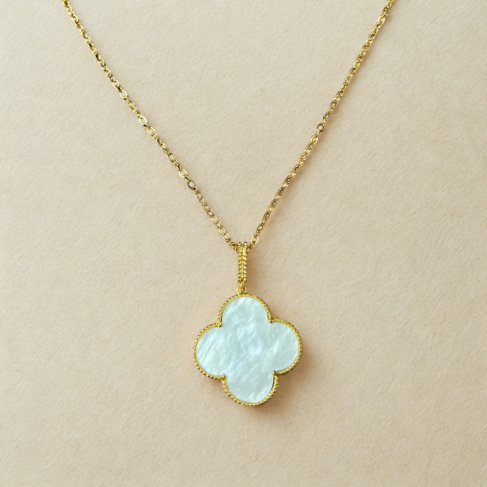 Big Clover Pendant Necklace (27MM)