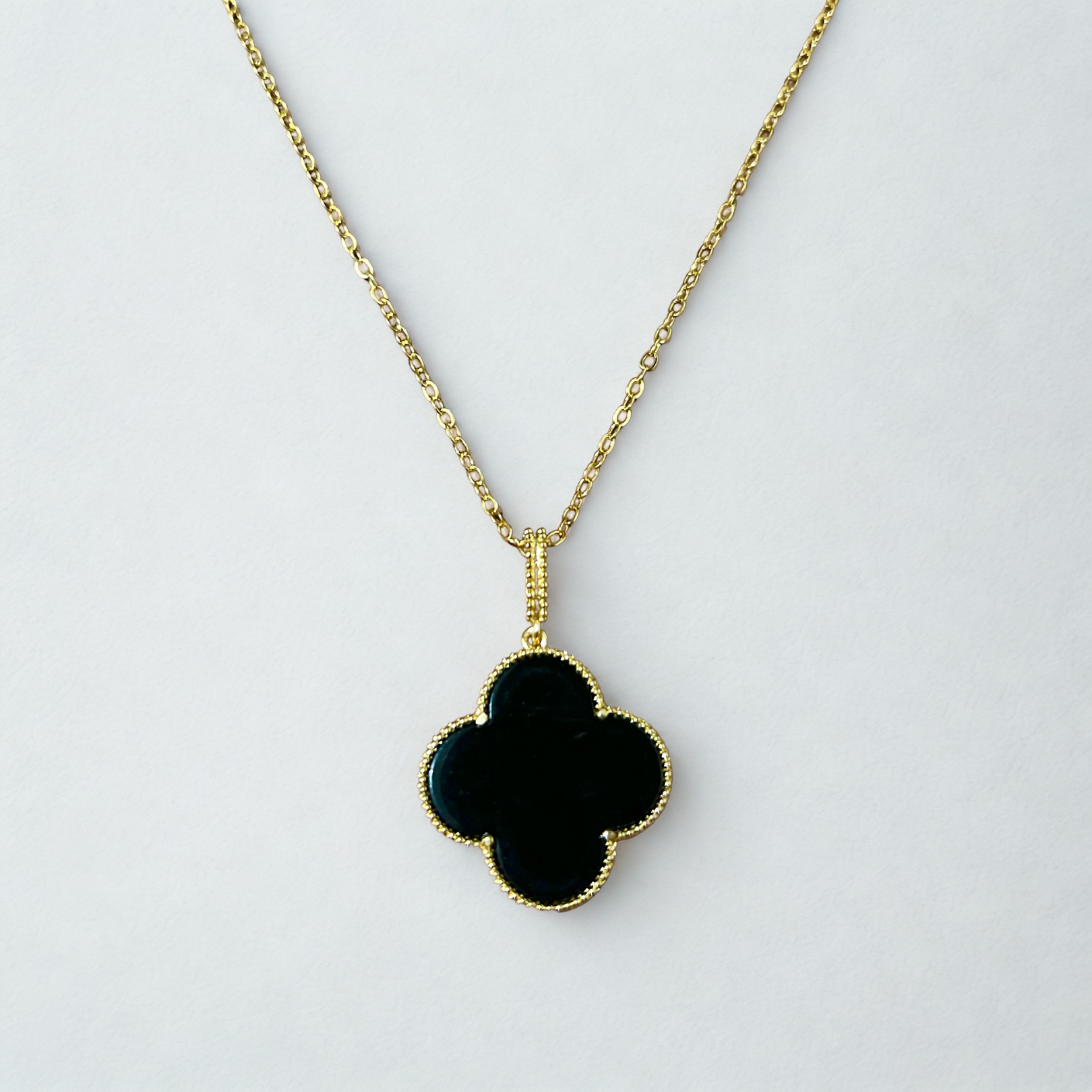 Big Clover Pendant Necklace (27MM)