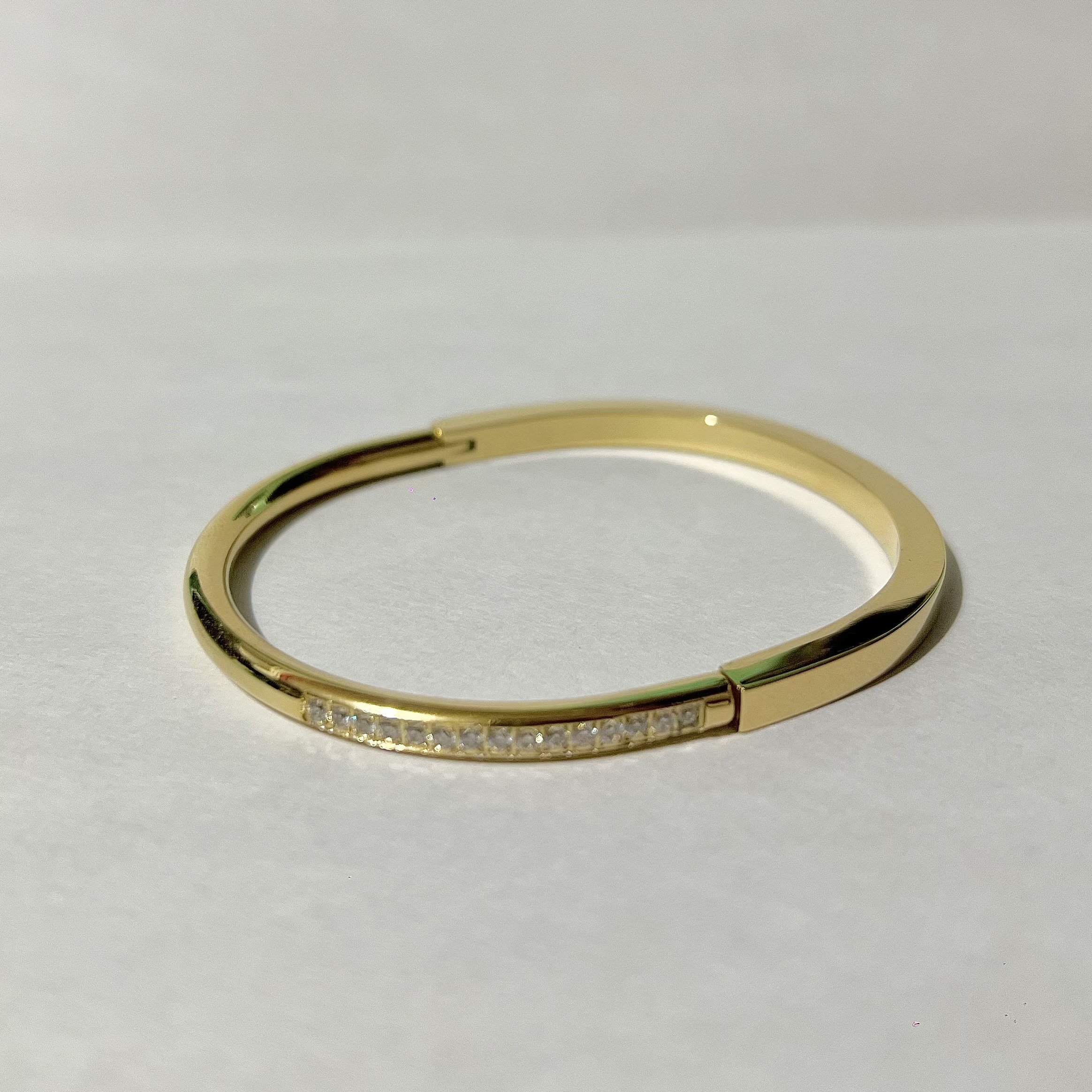 Leighton Bangle (18 CM)