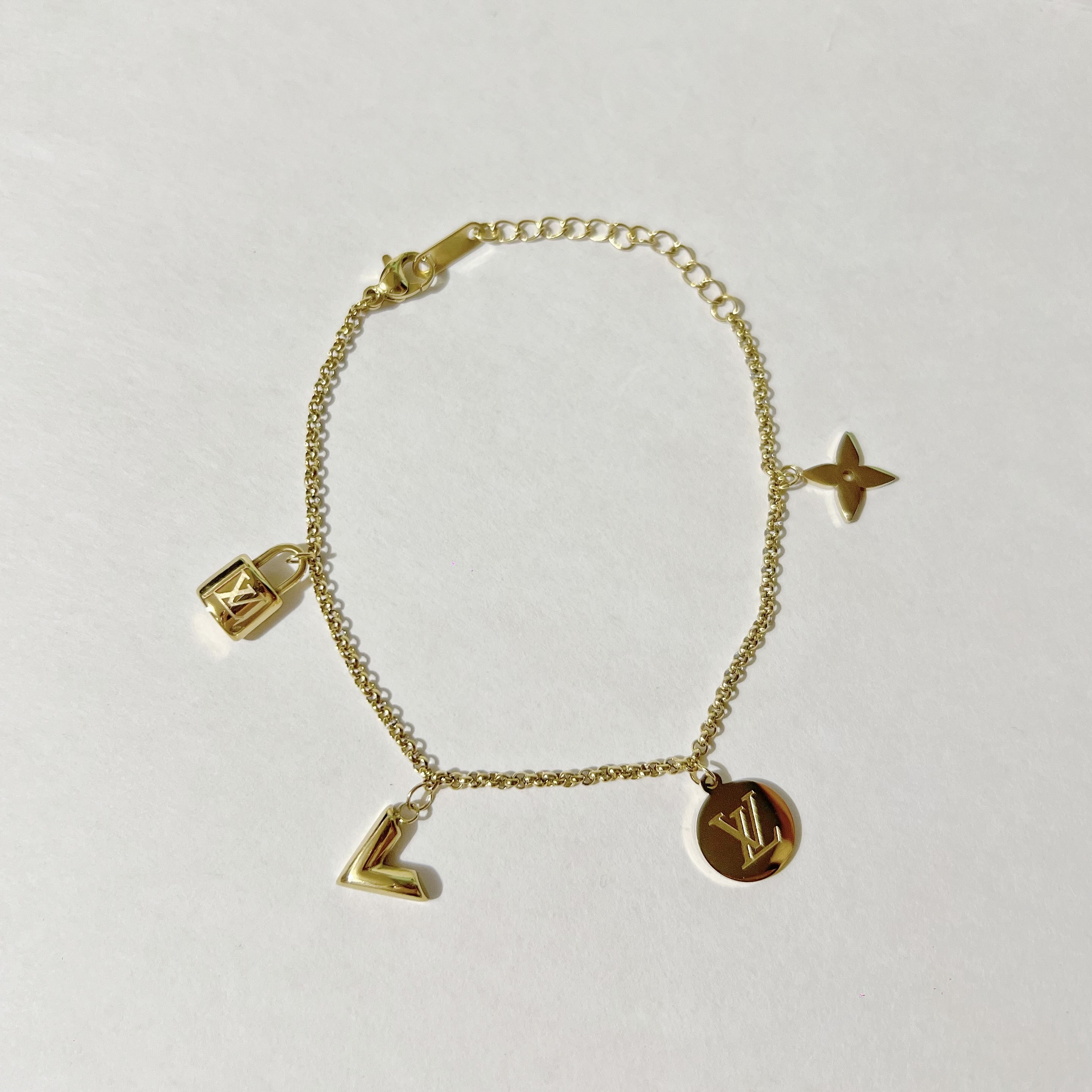 Gold Charm Tauco Bracelet