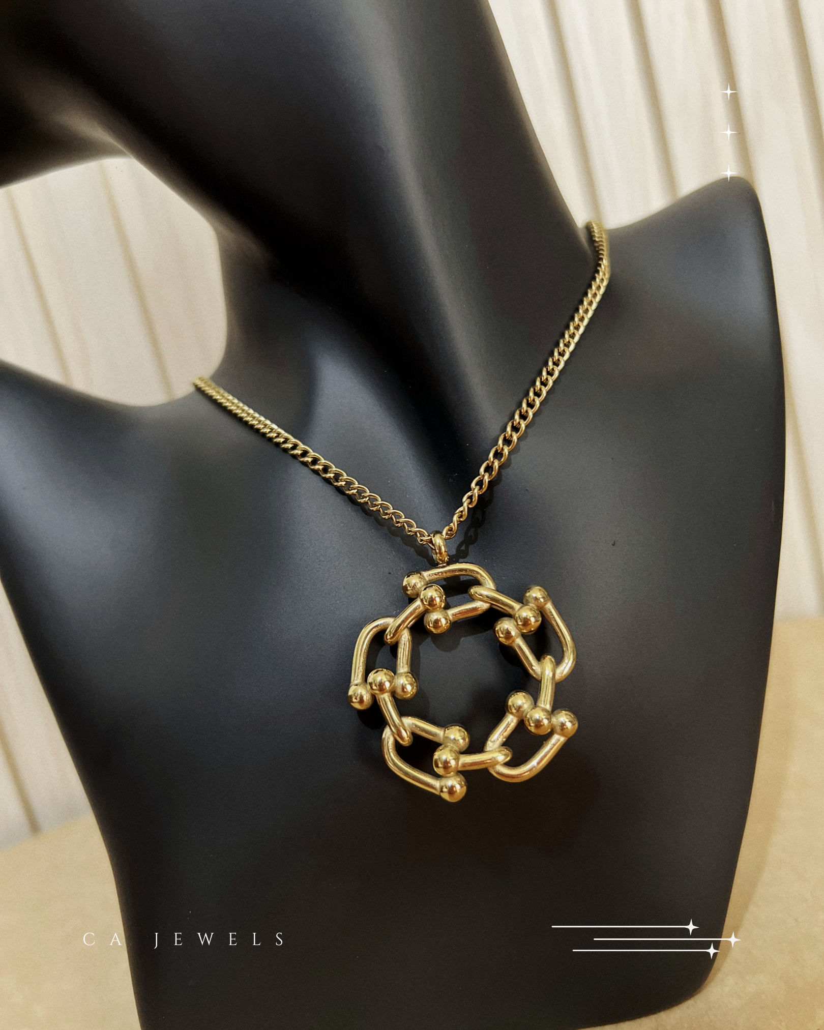 Layla Necklace