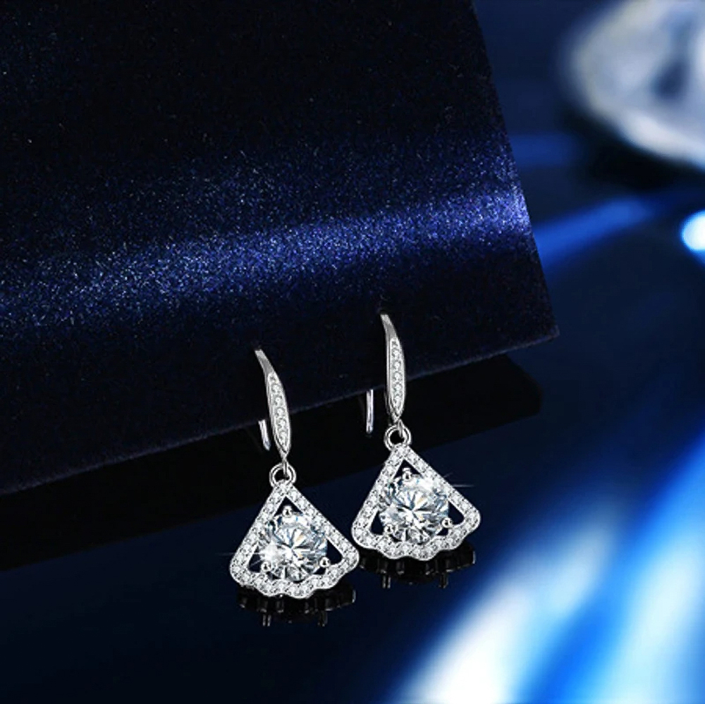 The Seraphina Set™ – 4 Carat D VVS Moissanite Bridal Jewelry Set in 925 Sterling Silver (Ring, Pendant & Earrings)