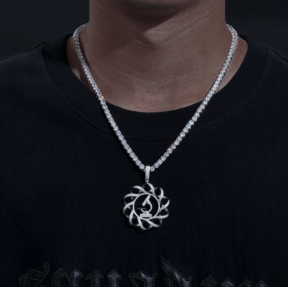 The Zephira Helix™ – DNA-Inspired Moissanite Pendant Necklace in 925 Sterling Silver with D Color VVS1 Stones & GRA Certification