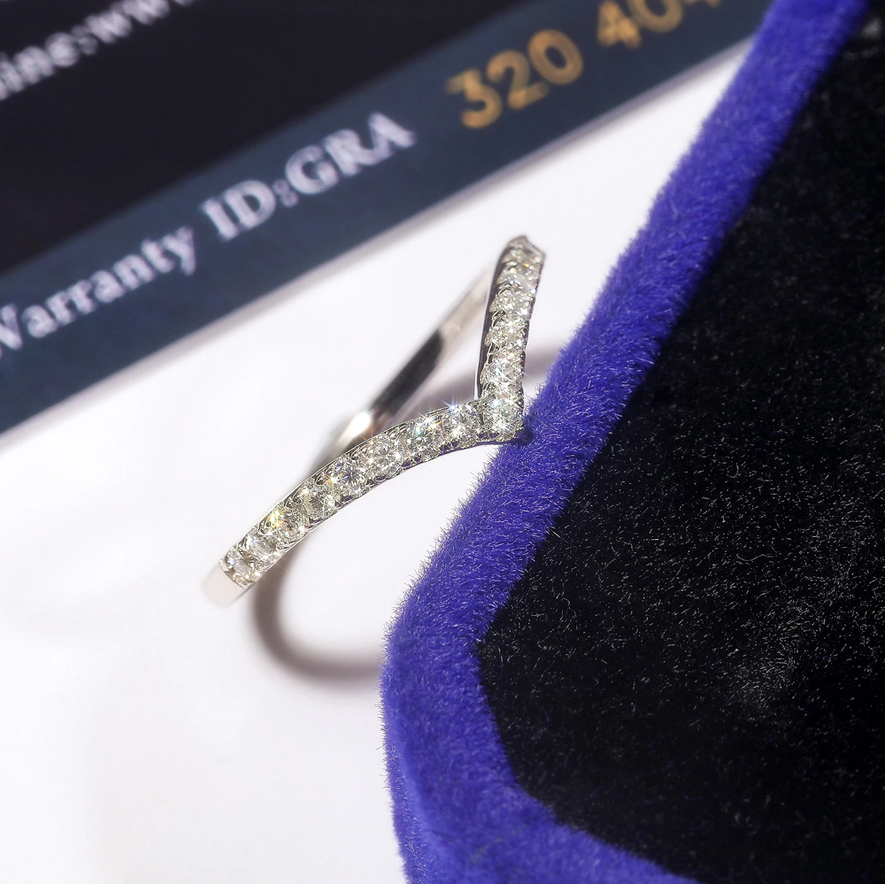 The Alarice Band™ – White Gold Moissanite V-Curve Eternity Ring in 925 Sterling Silver, Stackable Pavé Band, Diamond Tester Certified
