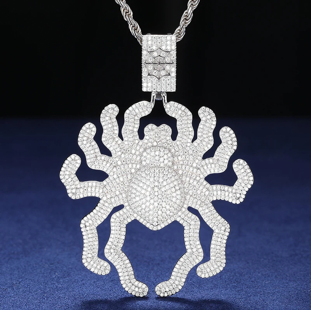 Arachion 2 Moissanite Spider Pendant Necklace in 925 Sterling Silver – Iced-Out Statement Jewelry