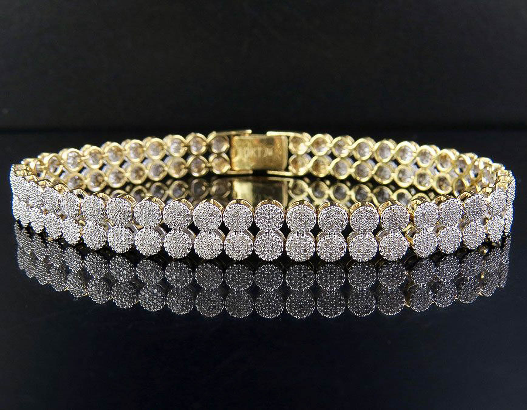 Gold diamond tennis bracelet