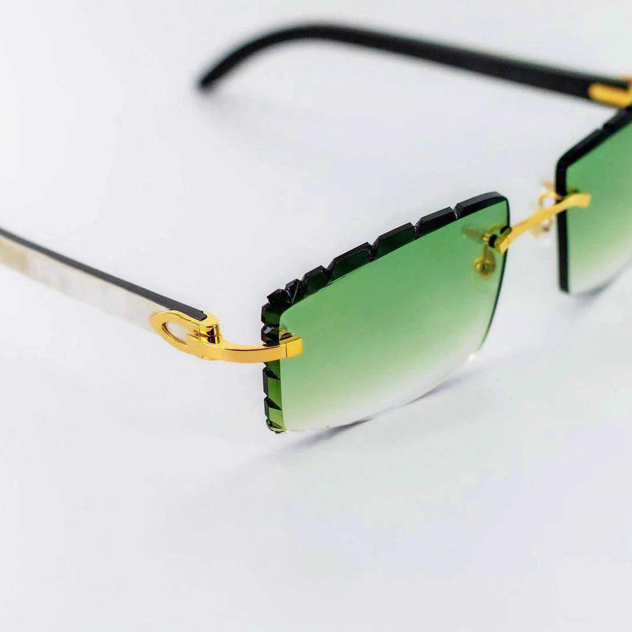 AUTHENTIC CARTIER WHITE BUFFS DEMO