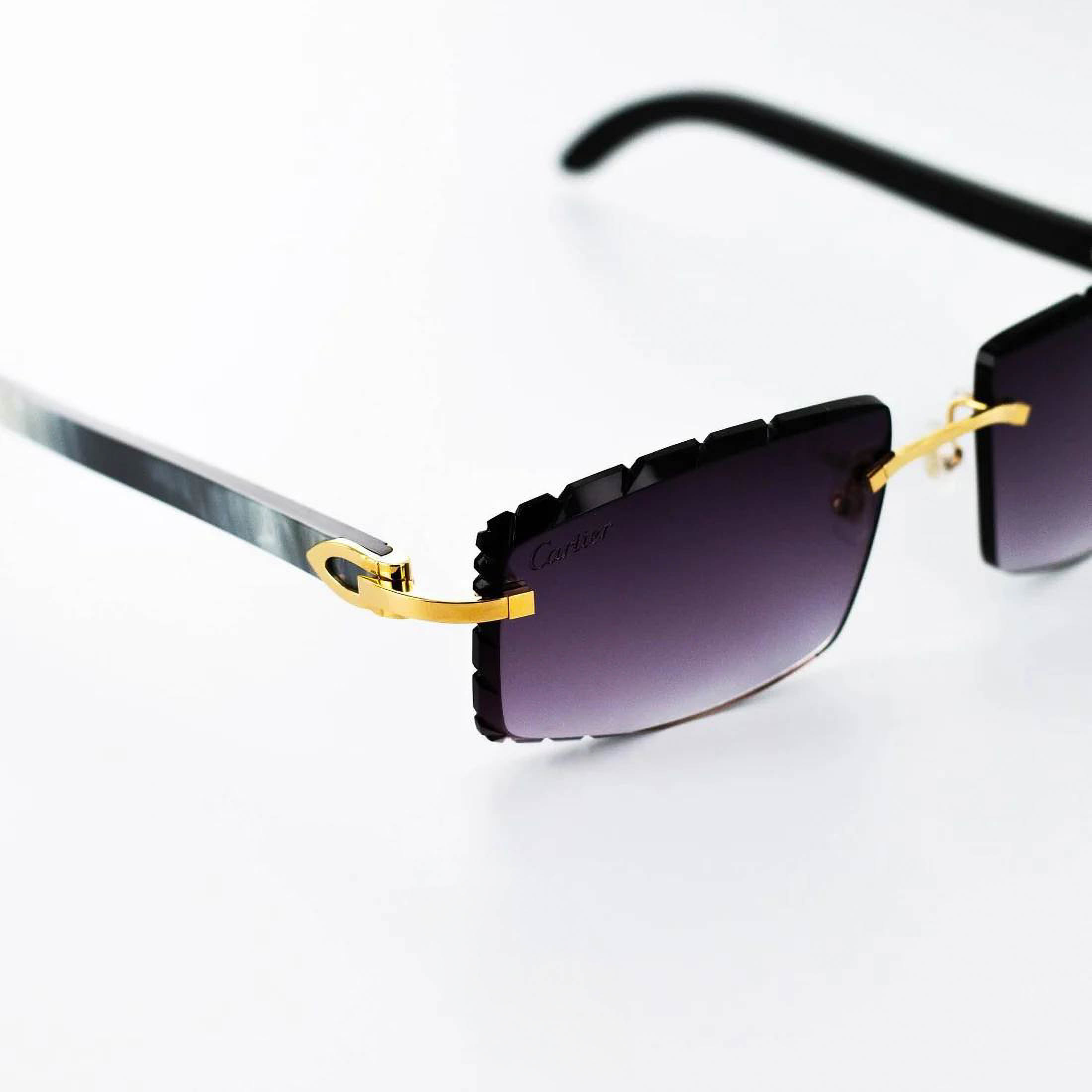 Authentic Cartier White Buffalo Horn Sunglasses CT0046O-001 • Gold/Platinum Hardware Options • Smoke Purple or Diamond Cut Lenses • Genuine Cartier with Certificate