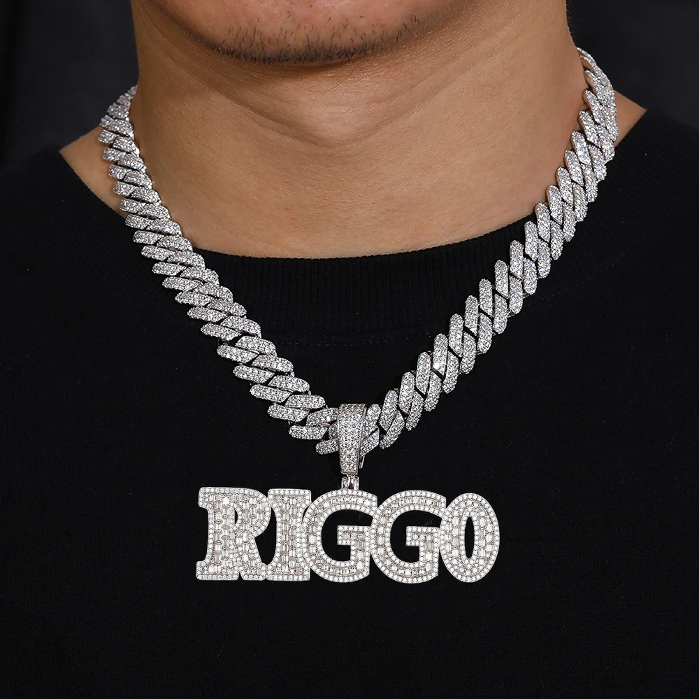 Baguette & Round Diamond Custom Letter Pendants | Labradoré Gold Collection