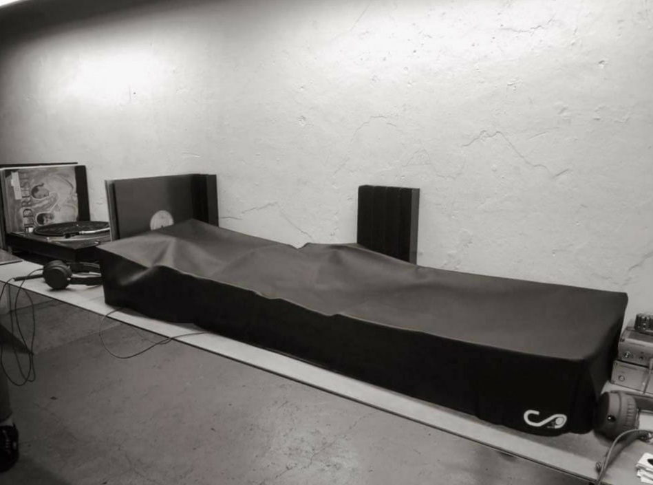 Tarjeta regalo de funda personalizada a medida / Handcrafted Covers to Protect DJ, Music Production, or Tech Equipment