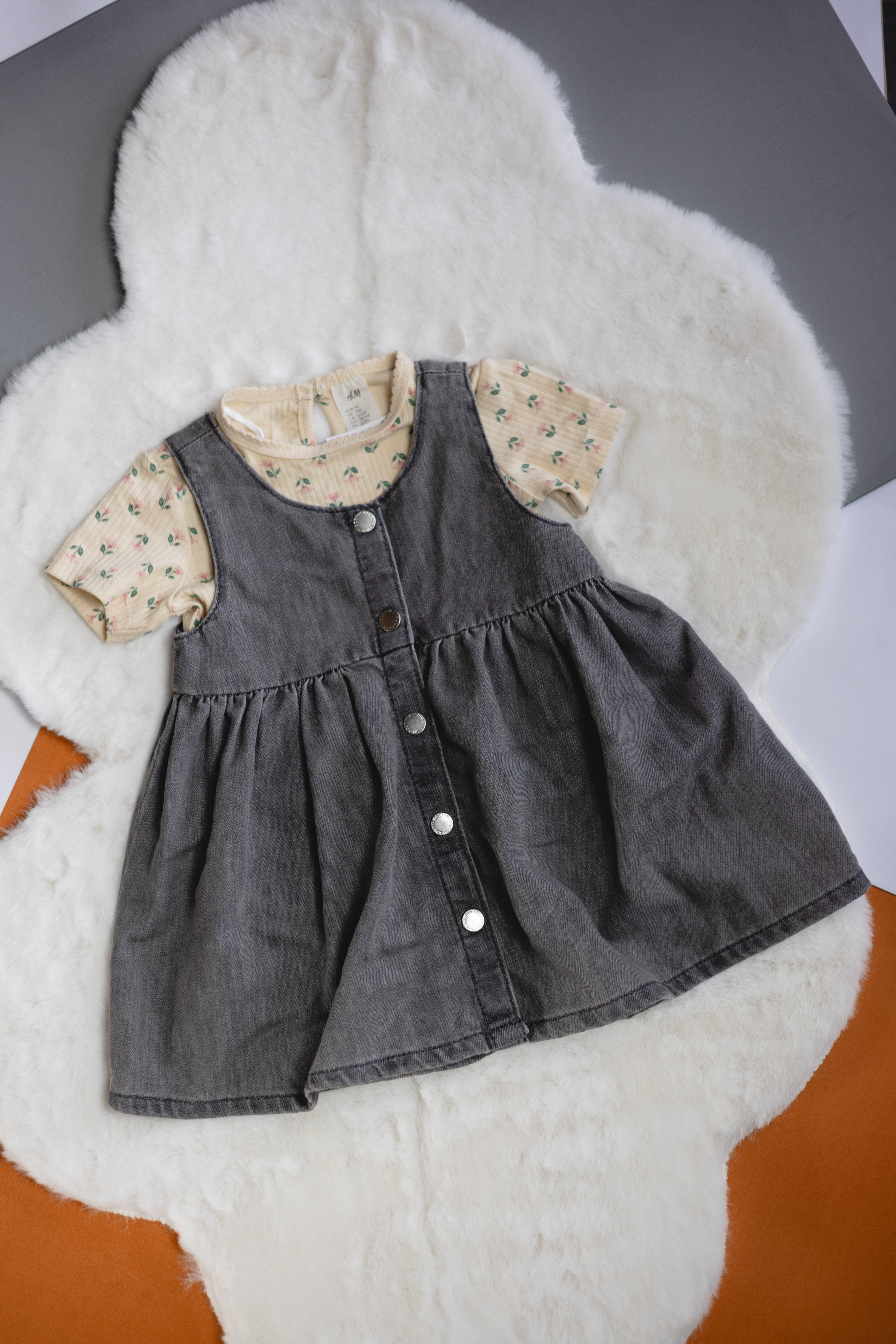 Set de 2 Piezas: Vestido con Tirantes y Blusa de Algodón