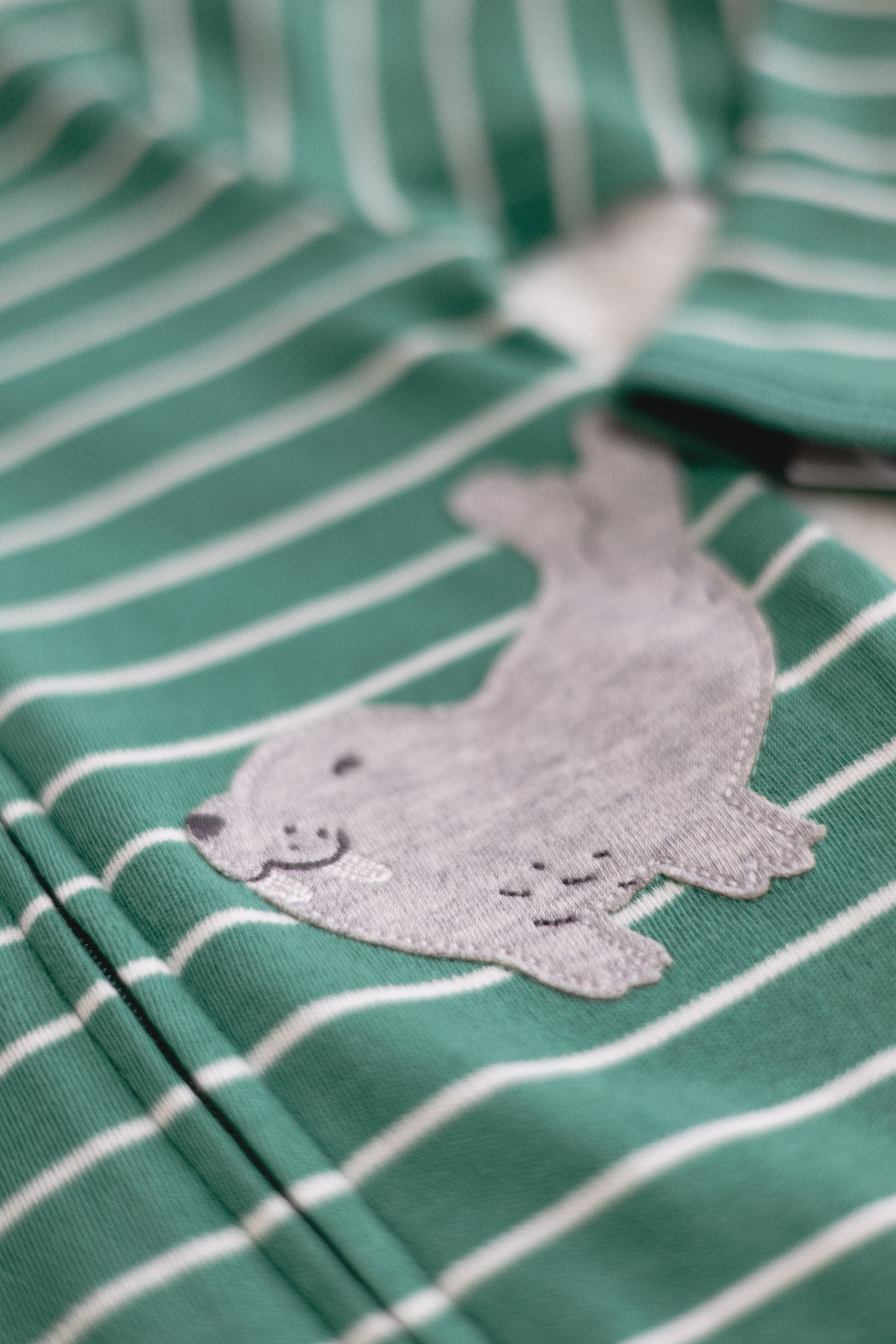 Pijama Enteriza con Cierre de Doble Vía y Estampado de Morsa