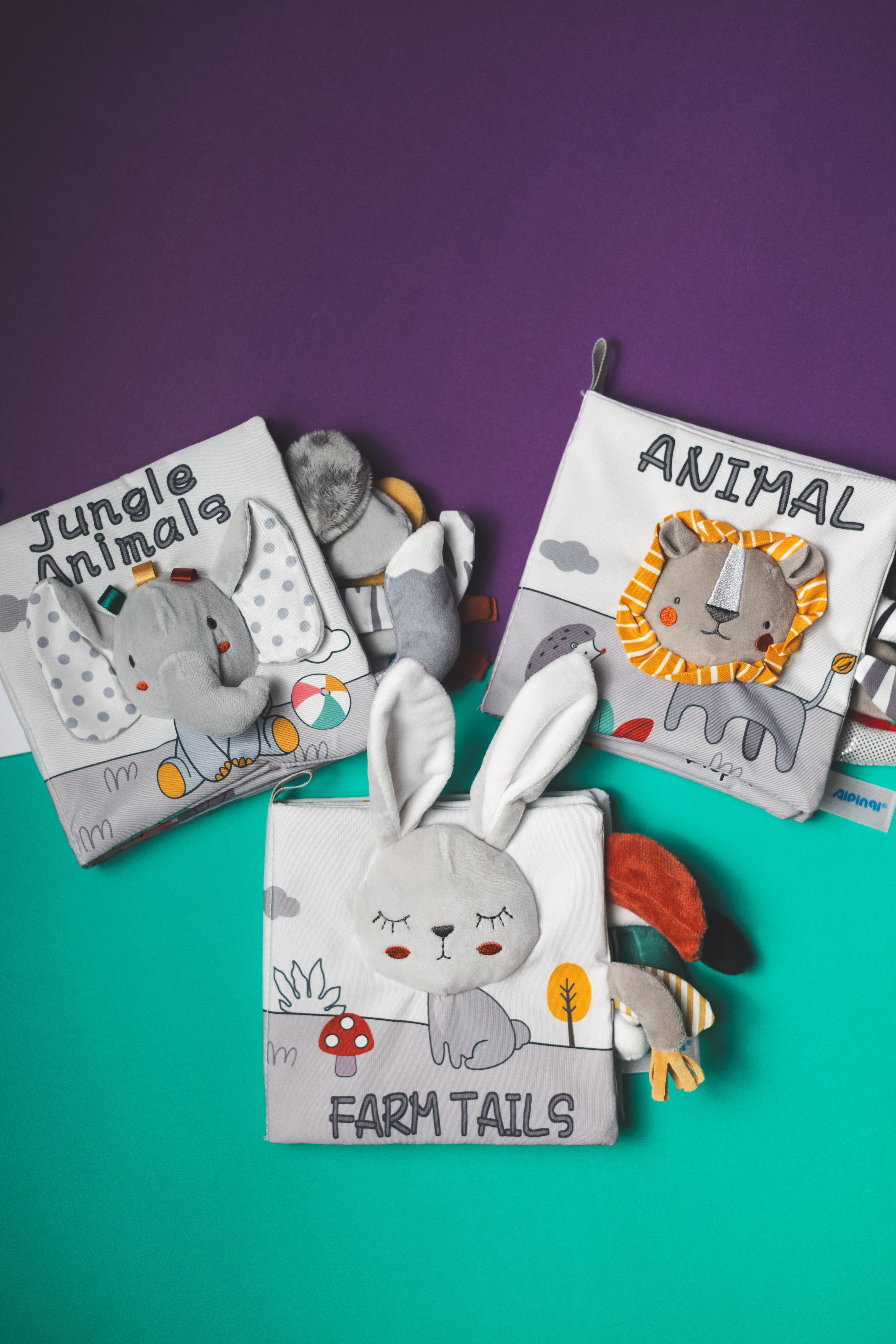 Libro Sensorial de Tela para Bebé – Con Colitas de Animal, Suave y Mordible
