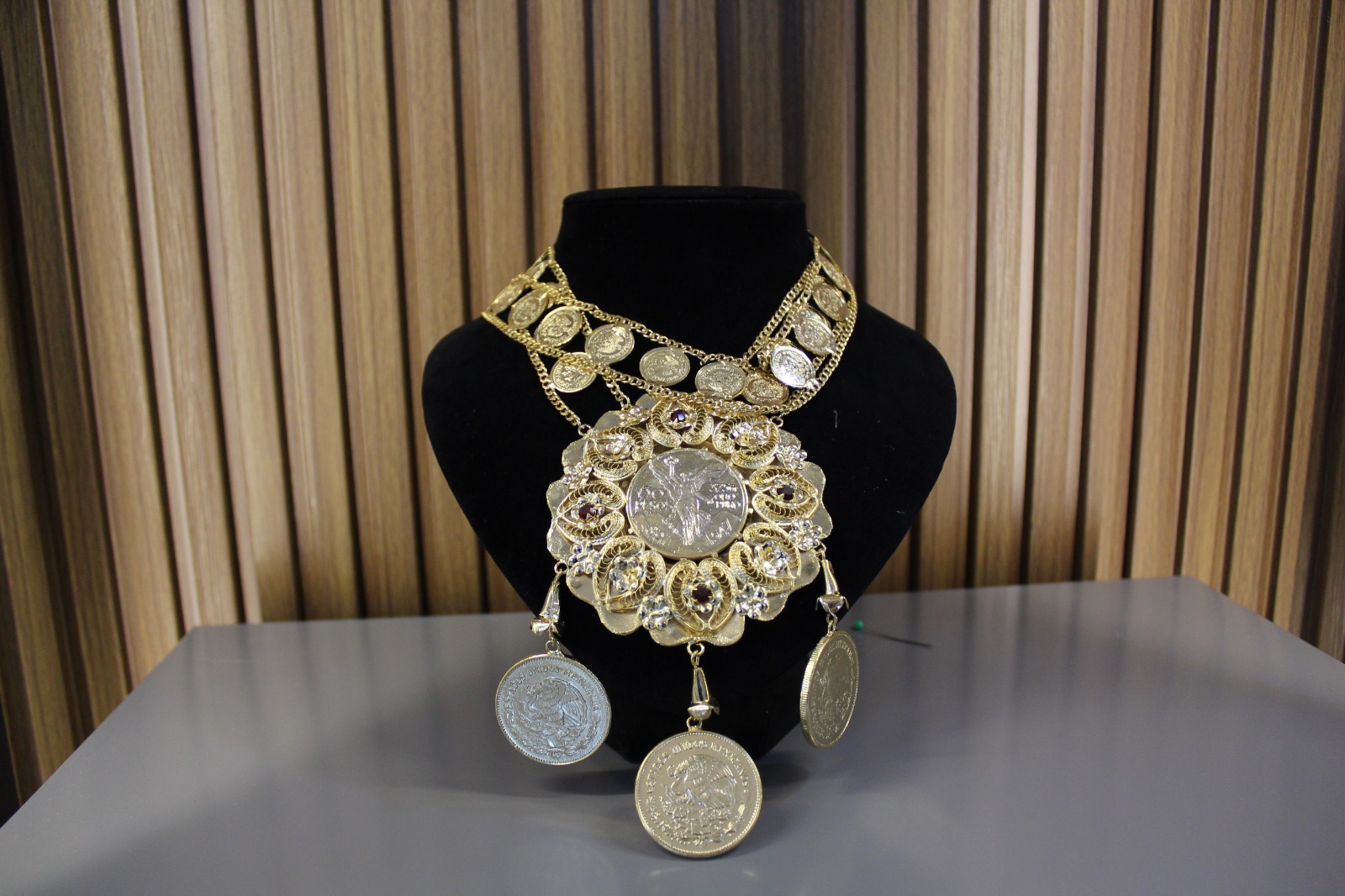 COORDINADO DOBLE MONEDA