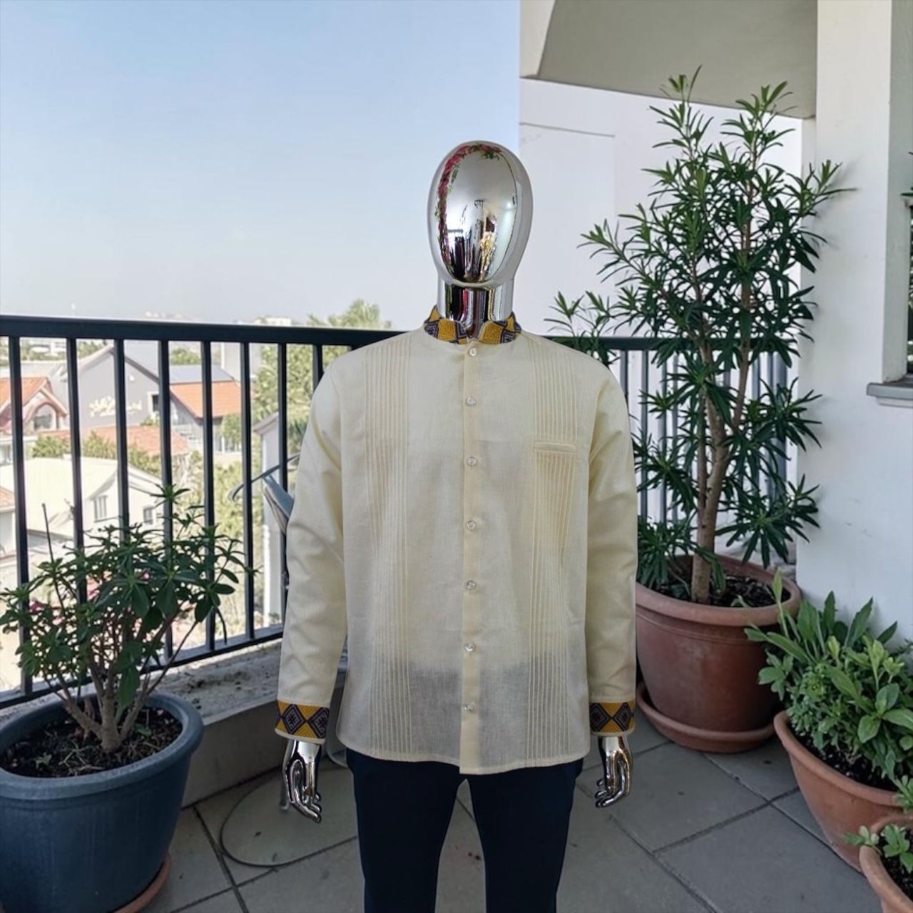 FILIPINA CHINANTECA BORDADO EN CUELLO Y PUÑOS