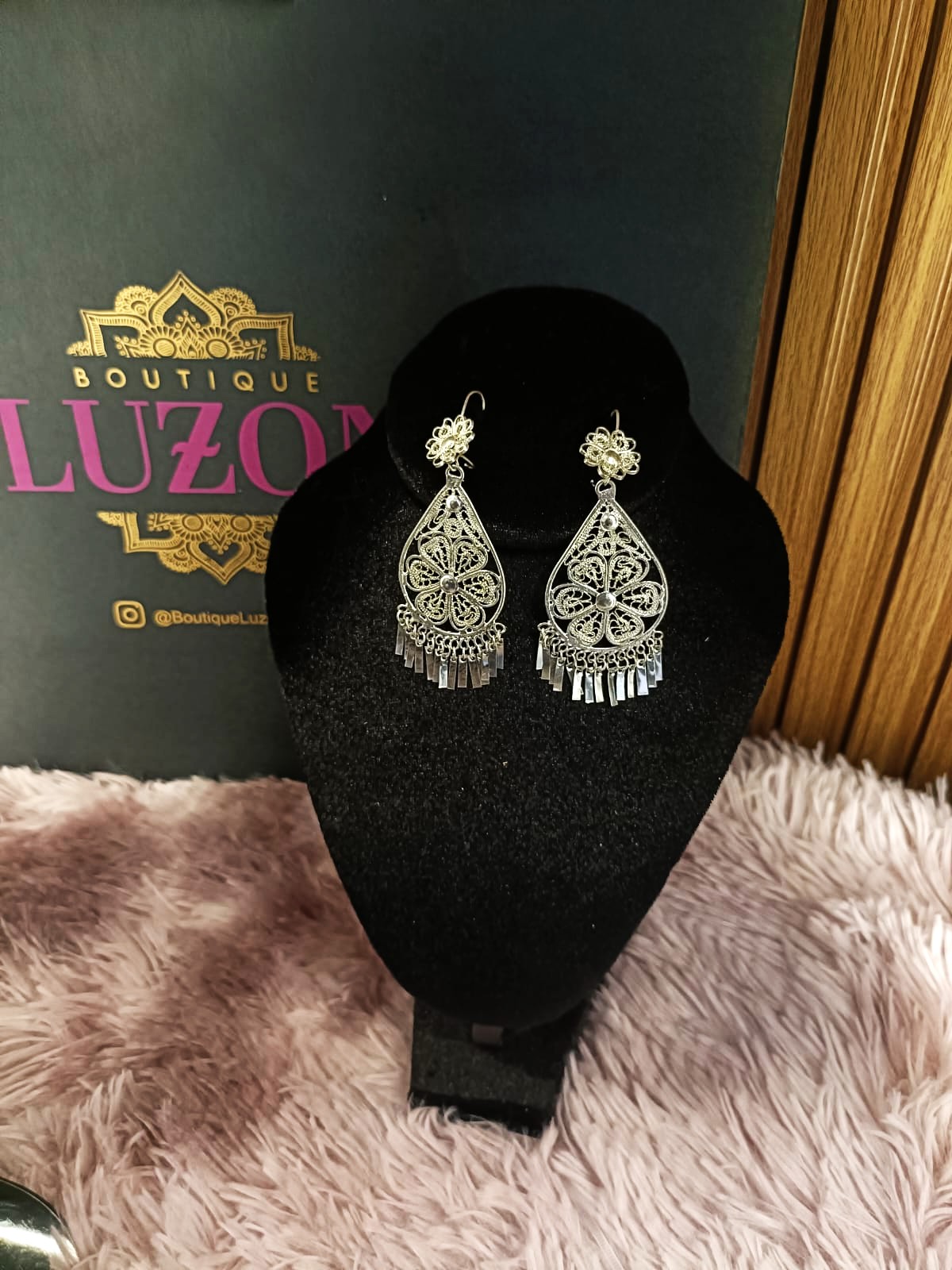 PENDIENTES GOTA MARGARITA