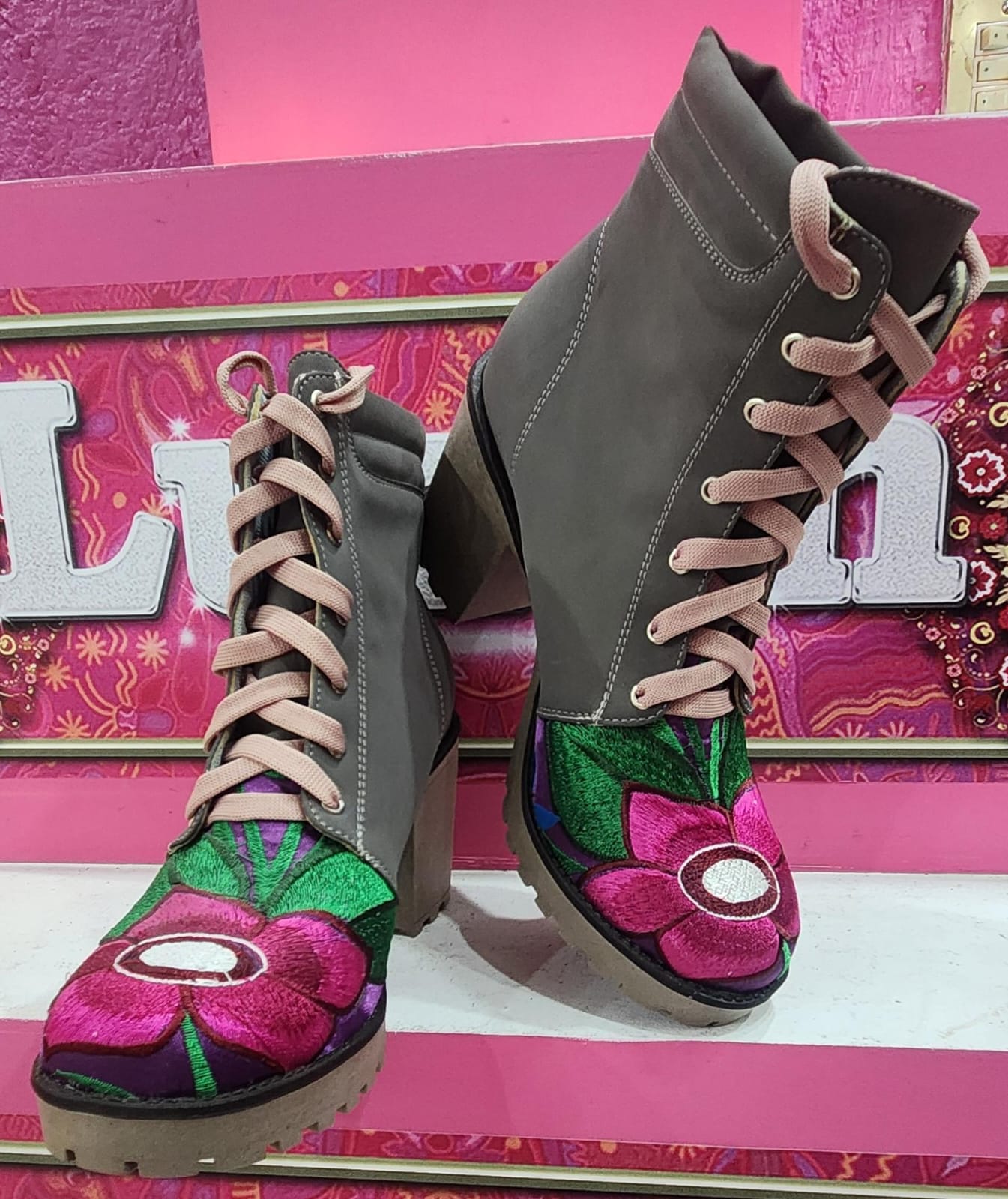 Rudi Botines de tacón bordados Grises 