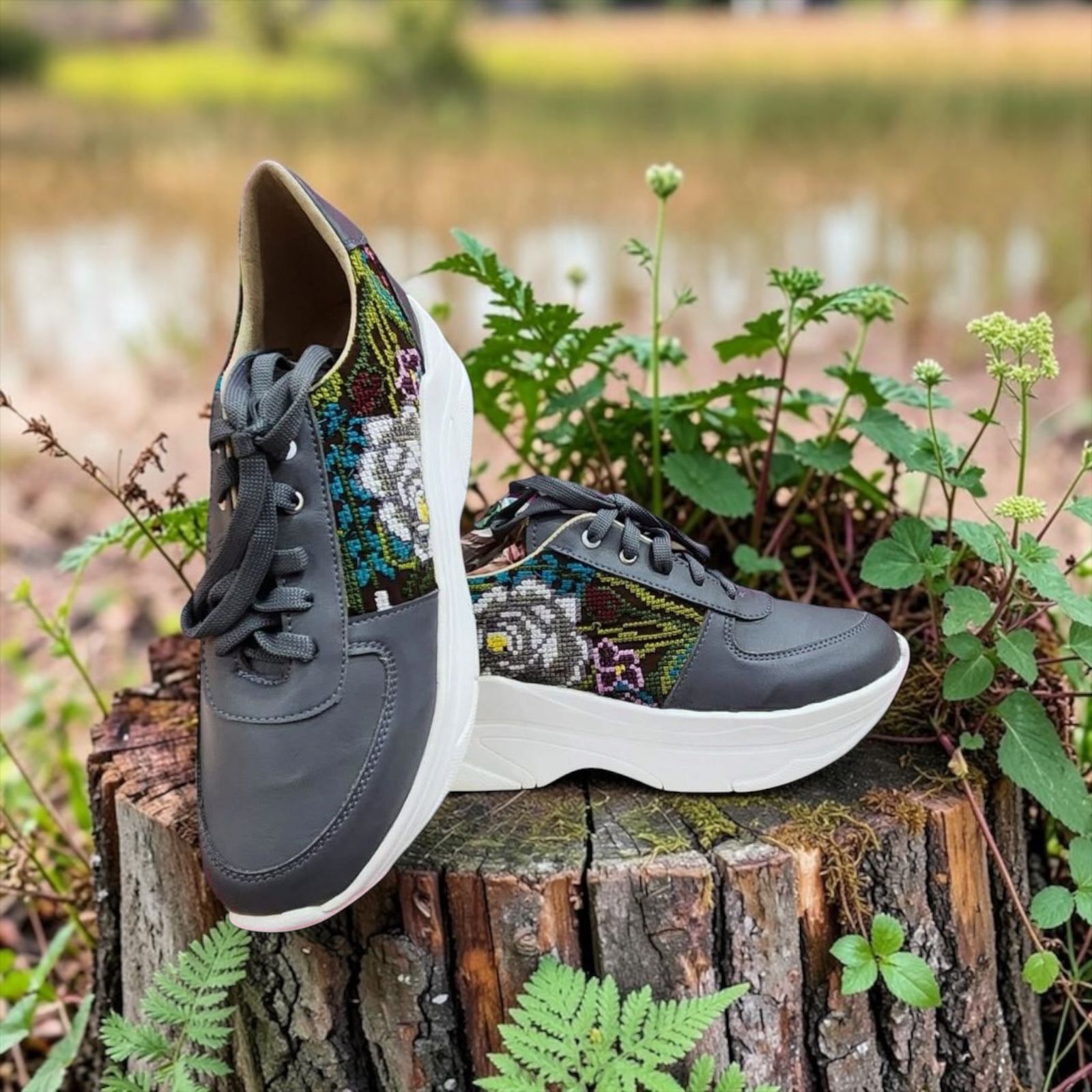 TENIS CON PLATAFORMA PIEZAS UNICAS - VARIOS COLORES 