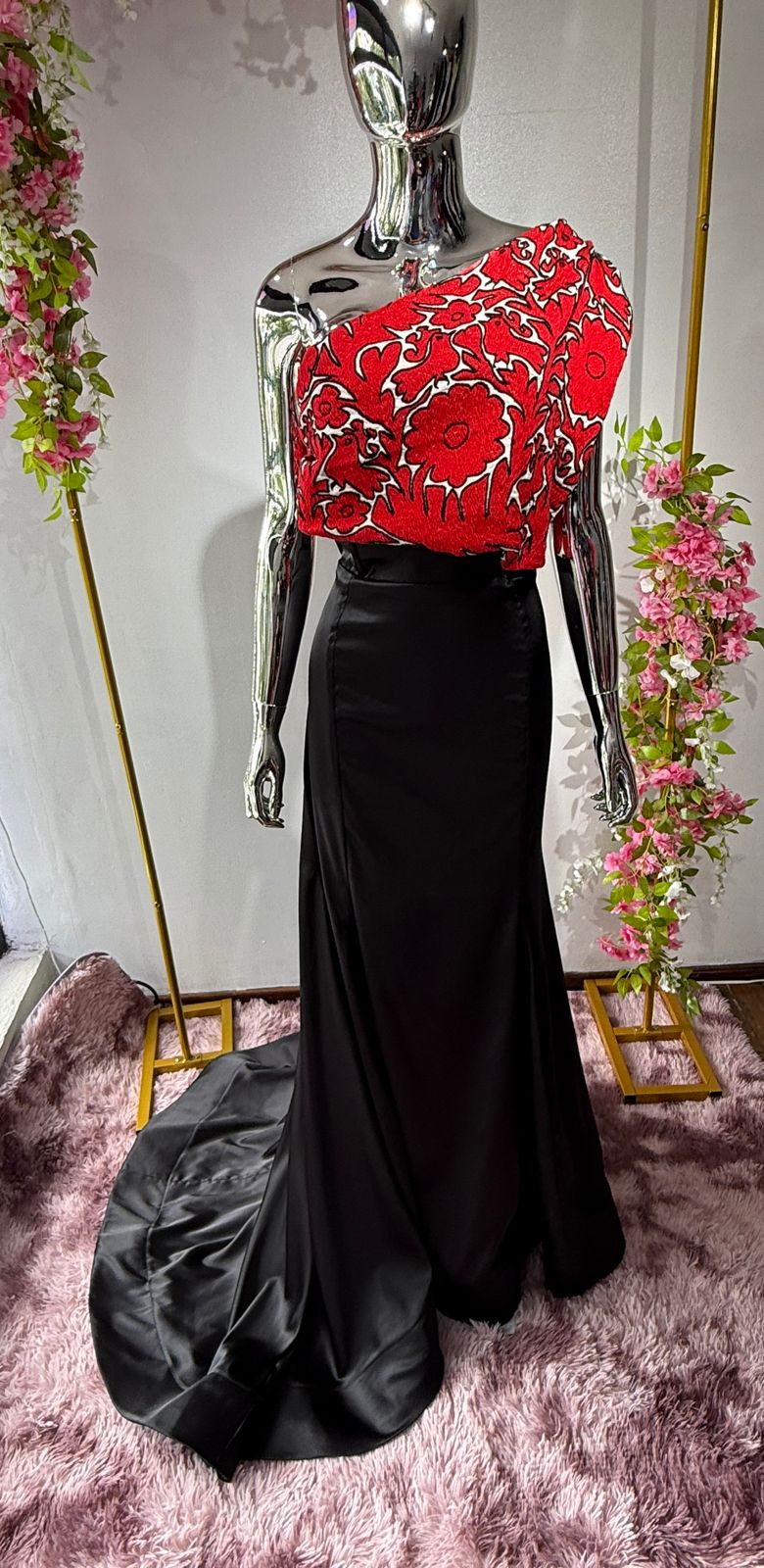 Vestido Negro de Gala con Bordado Mazateco 