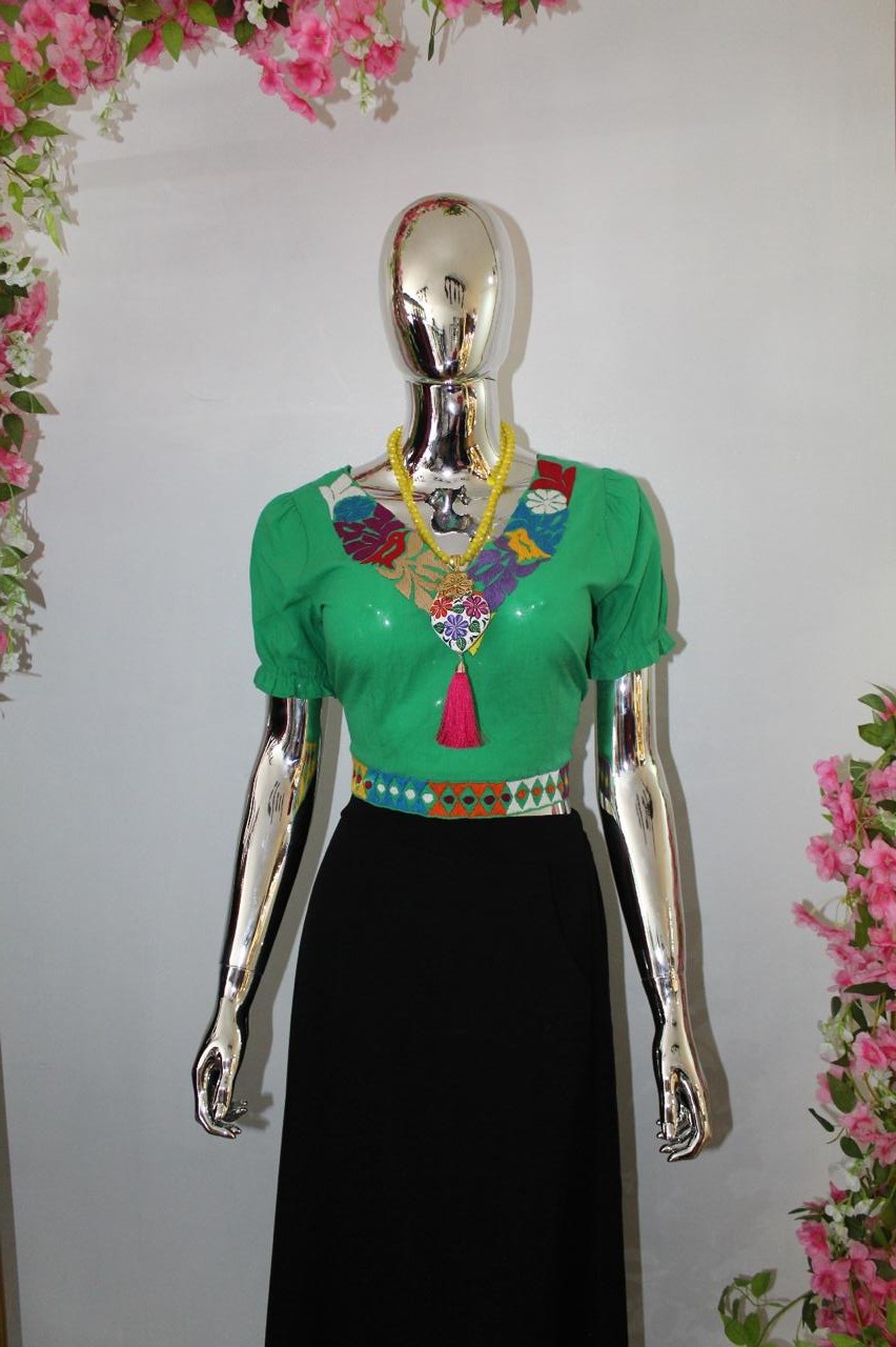 BLUSA CORTE V CHICAS 