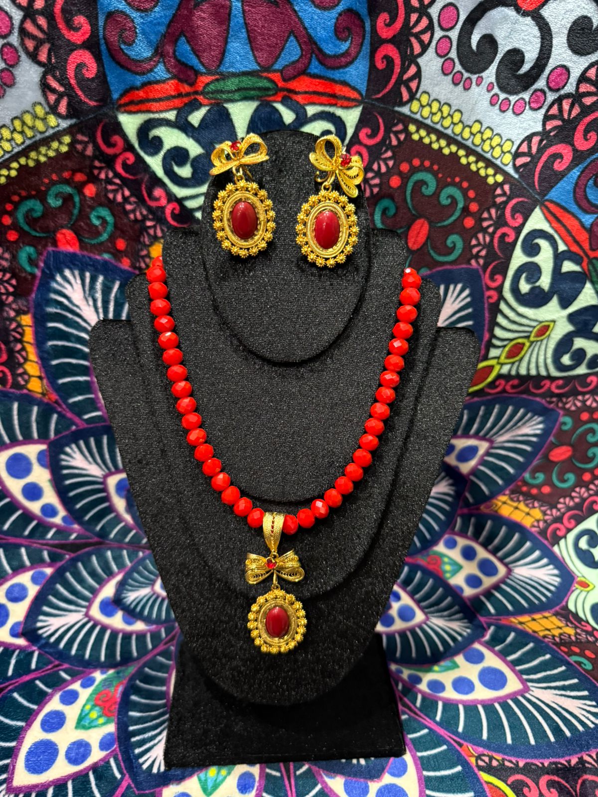 Conjunto de joyería moño rojo