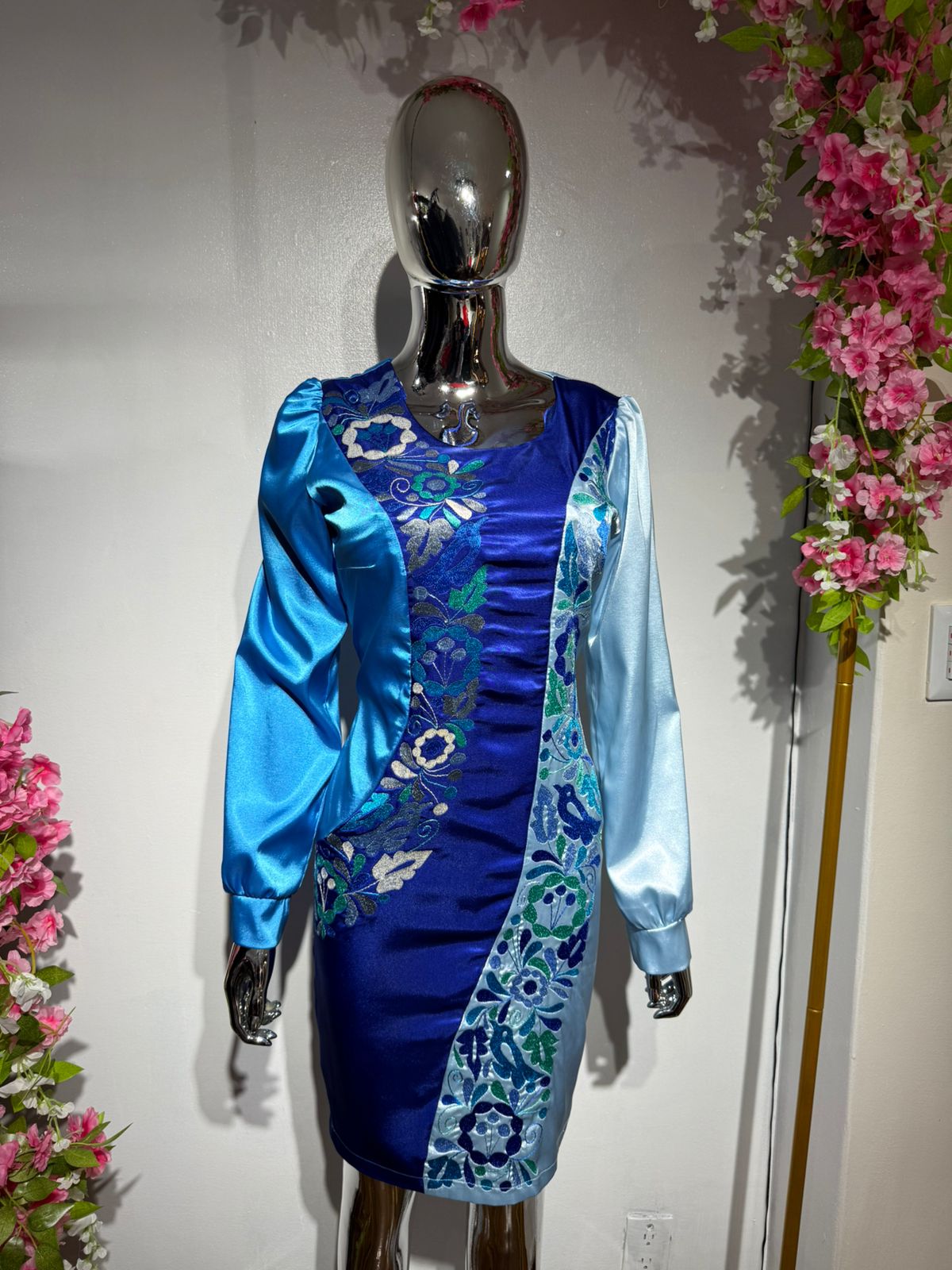 Vestido bordado Mazateco  azul