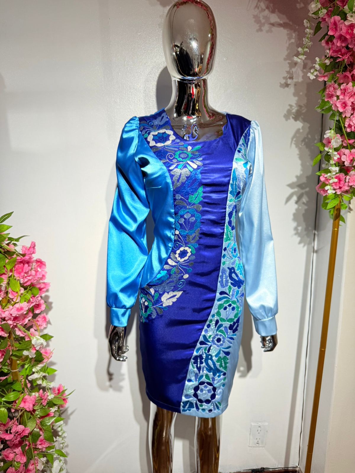 Vestido bordado Mazateco  azul