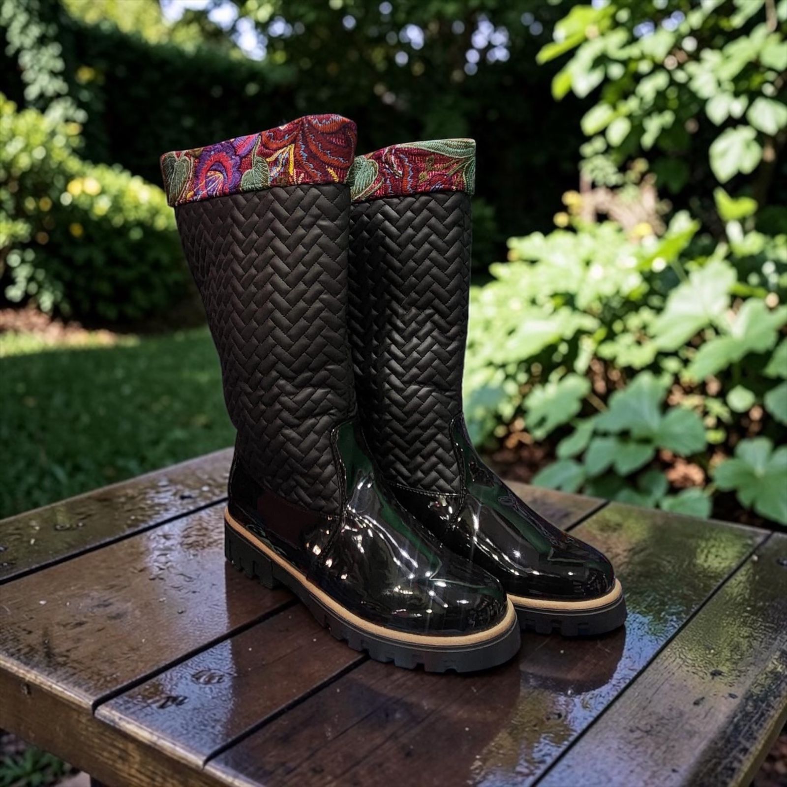 Botas Negras de Lluvia con Bordado