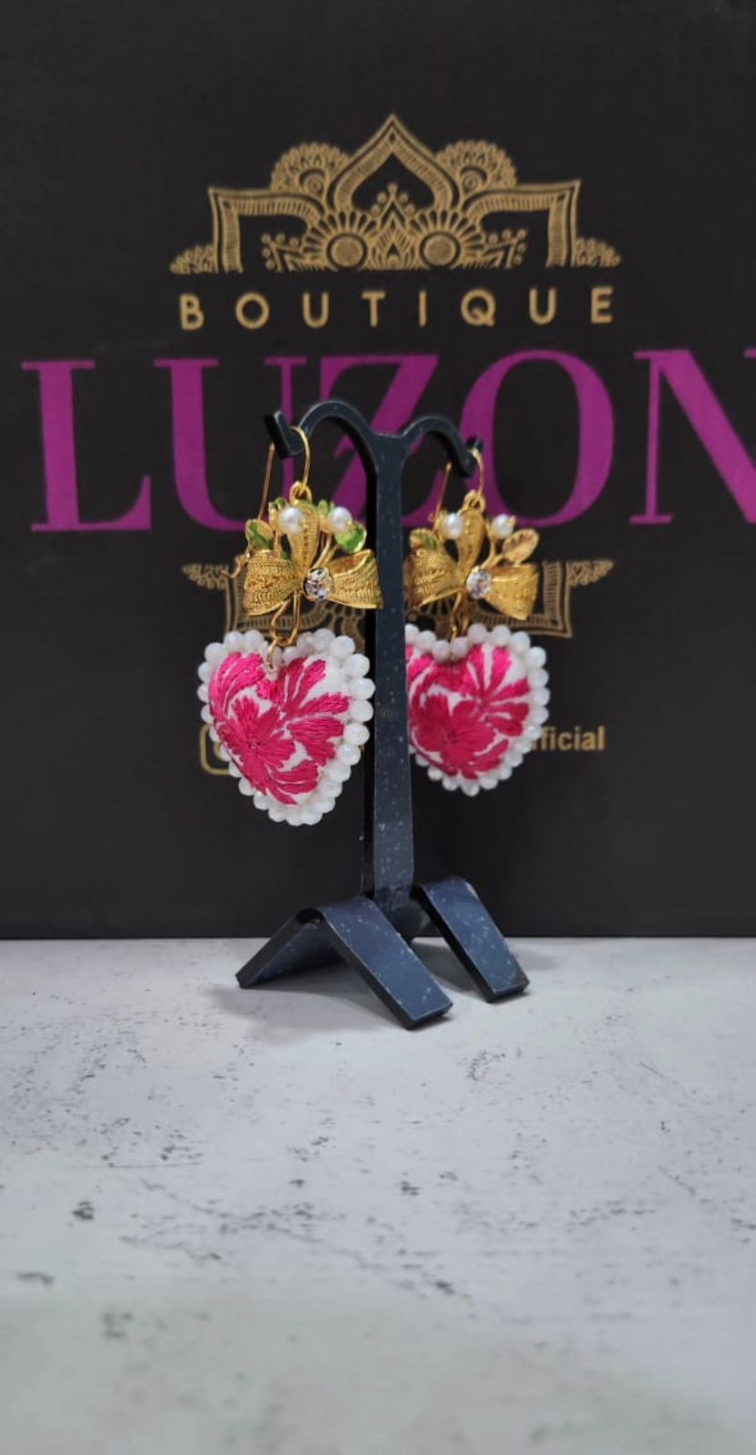 Aretes de Corazón con Bordados de San Antonino