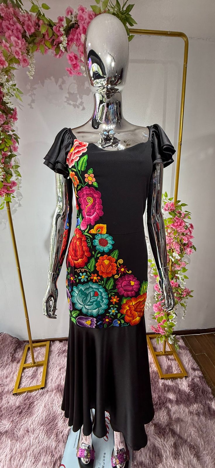 Vestido de Gala Bordado Istmeño en Puntada de aguja