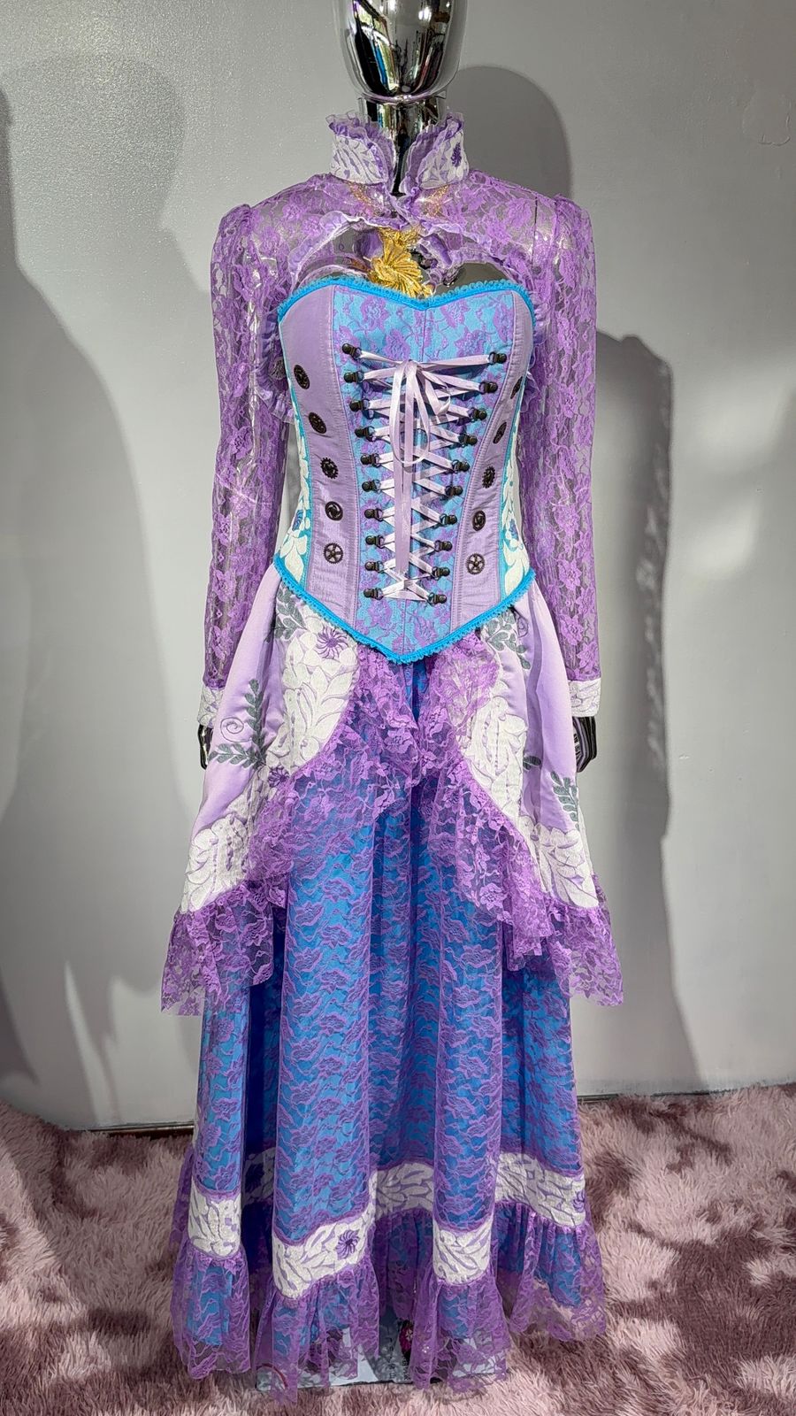 Vestido victoriano de encaje