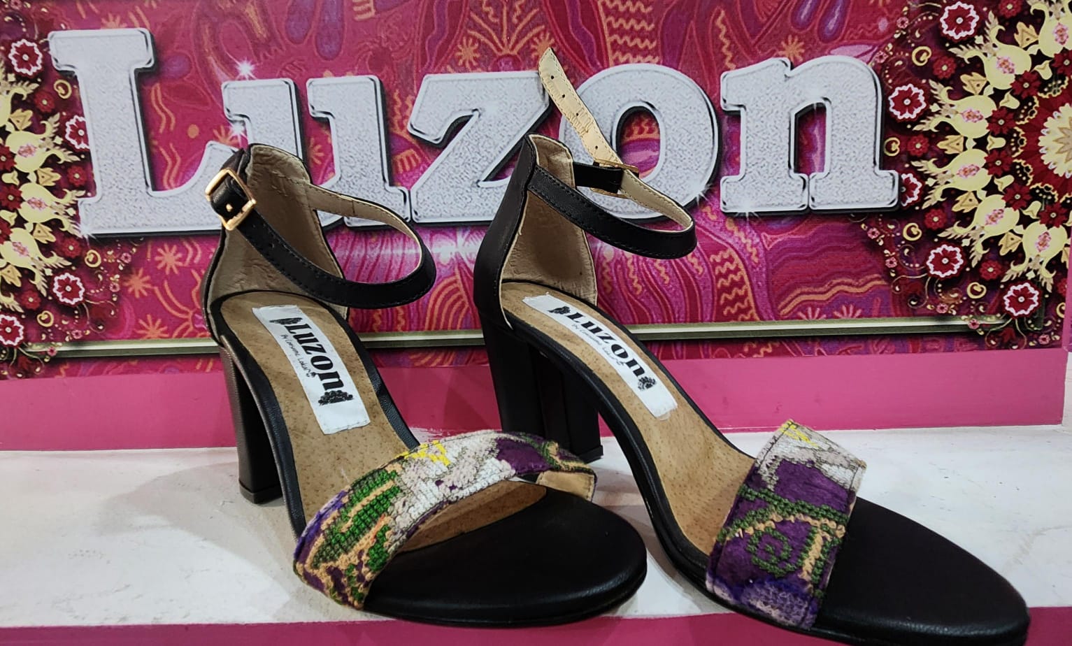 Sandalias de tacón Negras