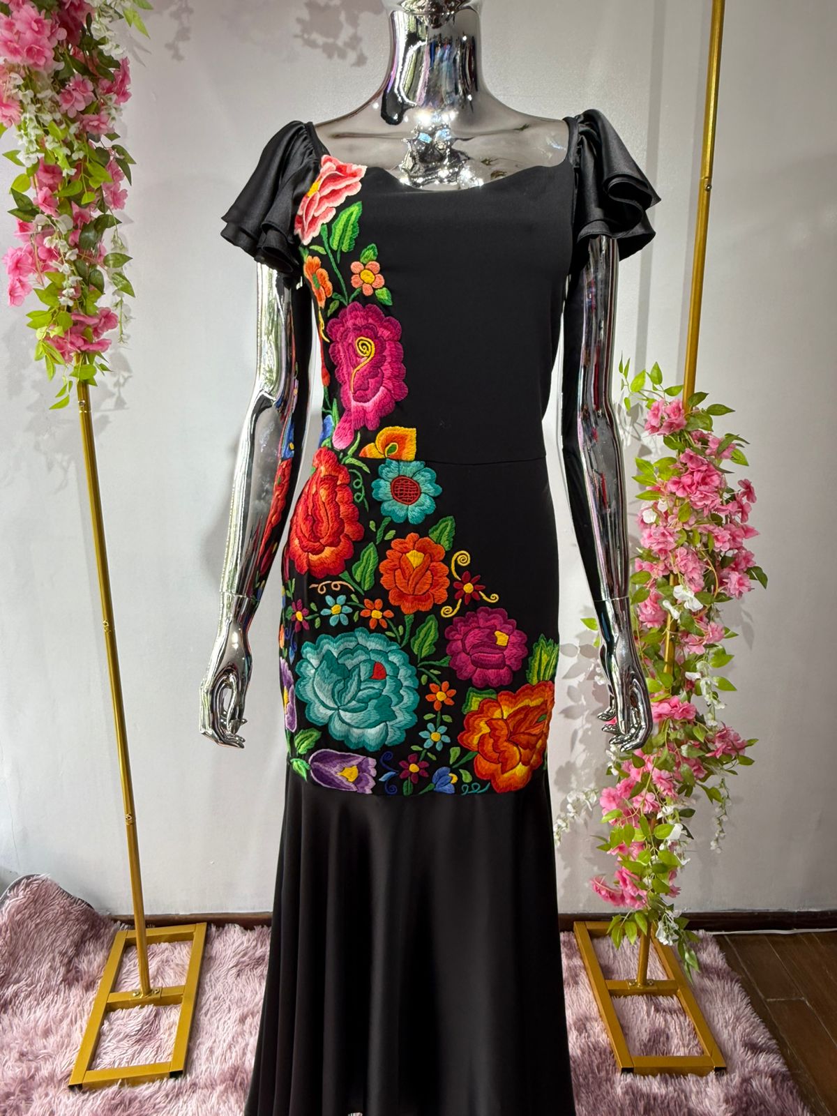 Vestido de Gala Bordado Istmeño en Puntada de aguja