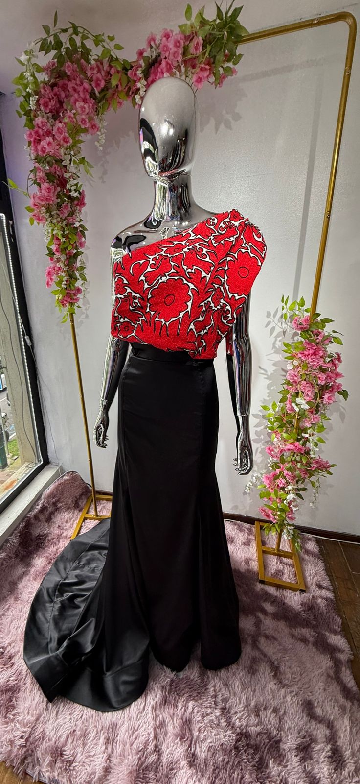 Vestido Negro de Gala con Bordado Mazateco 