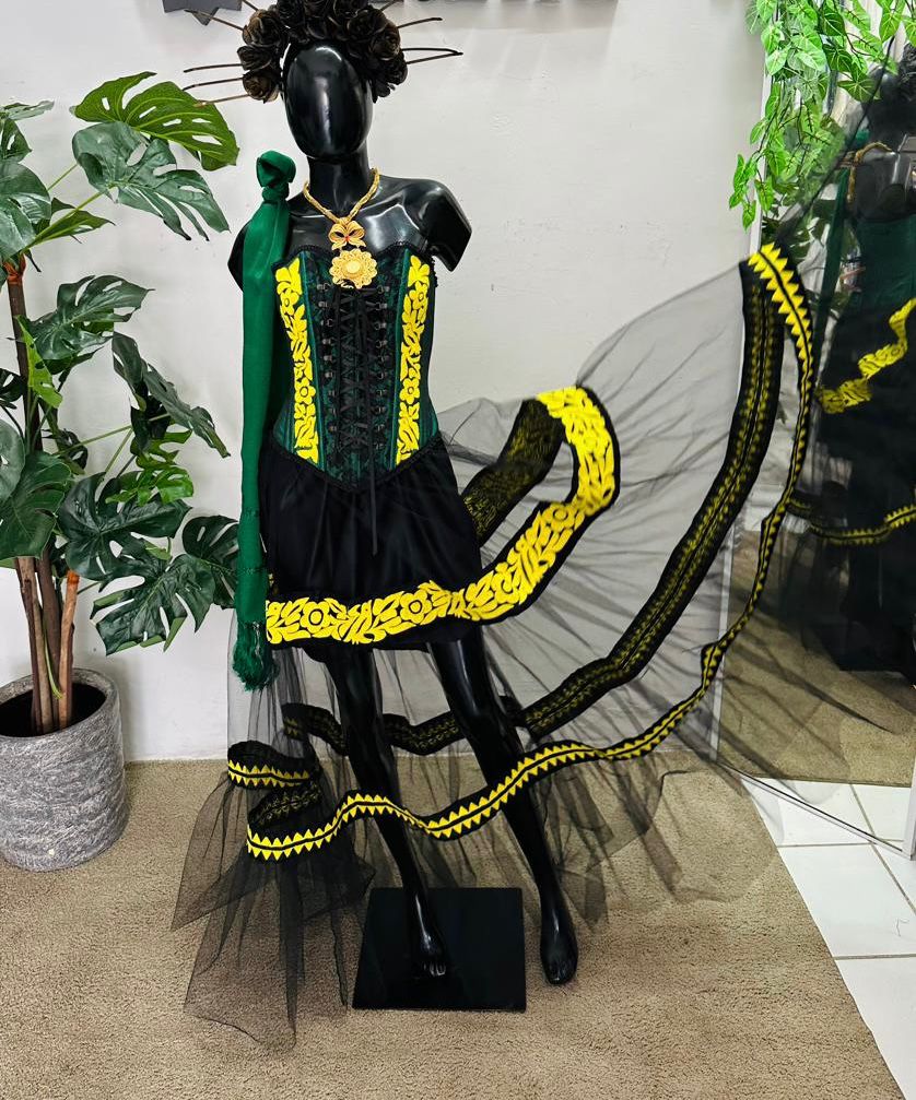 Vestido Victoriano con Bordado Mazateco 2 piezas