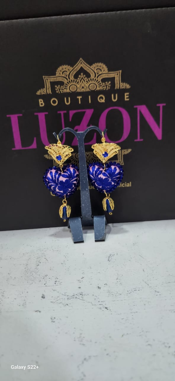 Aretes de Corazón con Bordados de San Antonino
