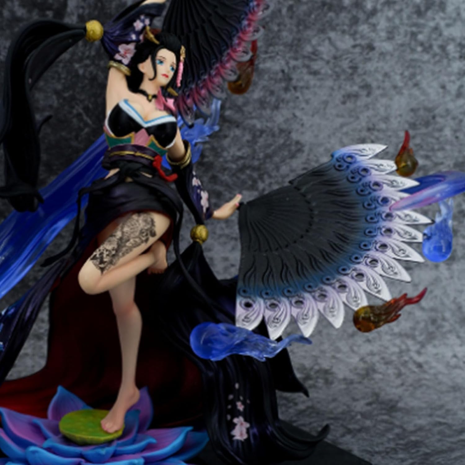 Figura Nico Robin 30 cm