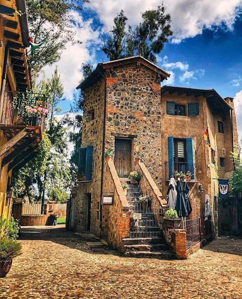 VAL' QUIRICO Y RANCHO DE LAVANDA